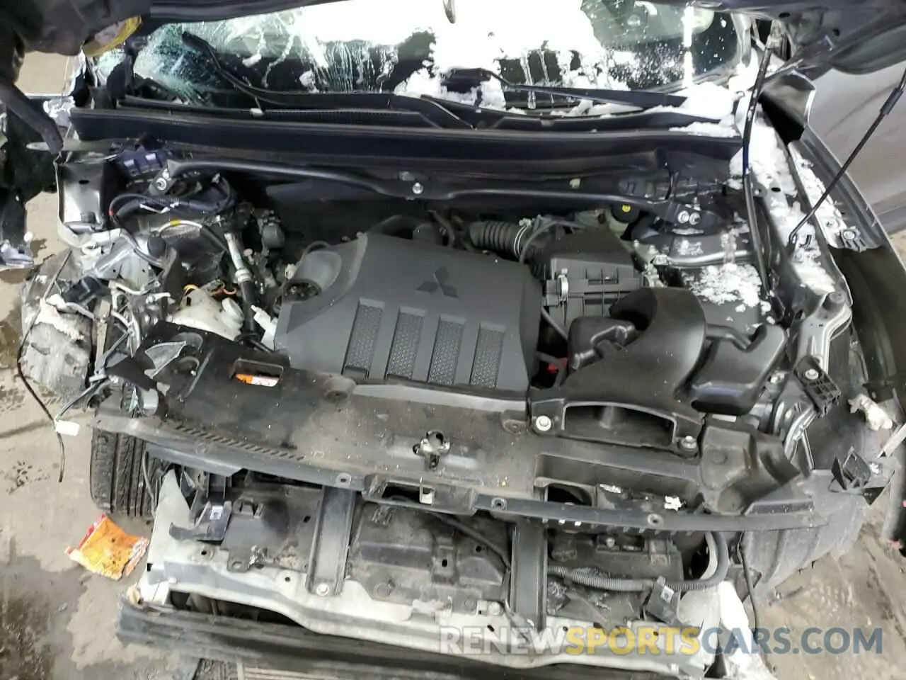 12 fotografías del automóvil dañado JA4AT4AA3KZ018267 MITSUBISHI ECLIPSE 2019