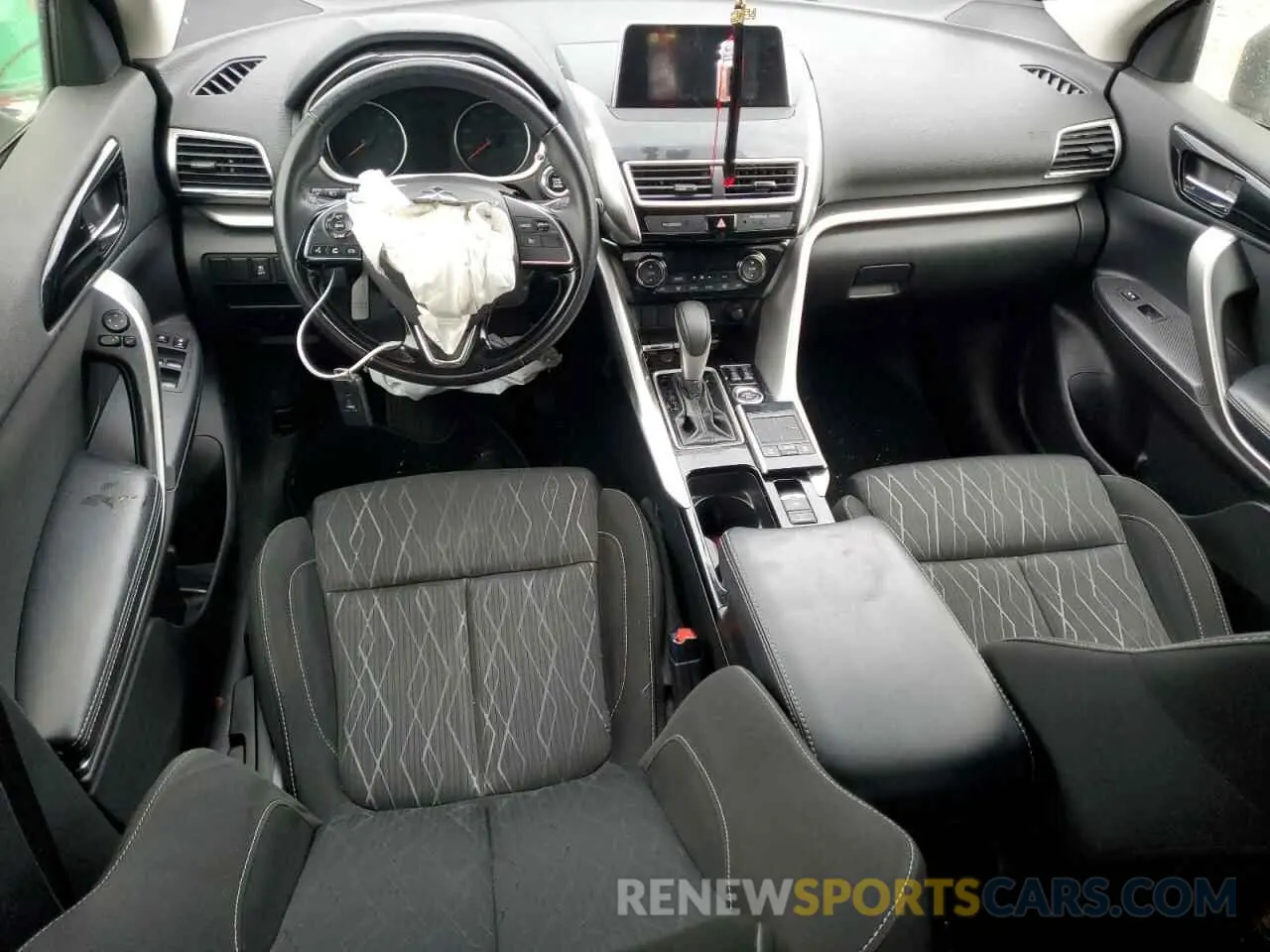 8 fotografías del automóvil dañado JA4AT5AA0KZ021553 MITSUBISHI ECLIPSE 2019