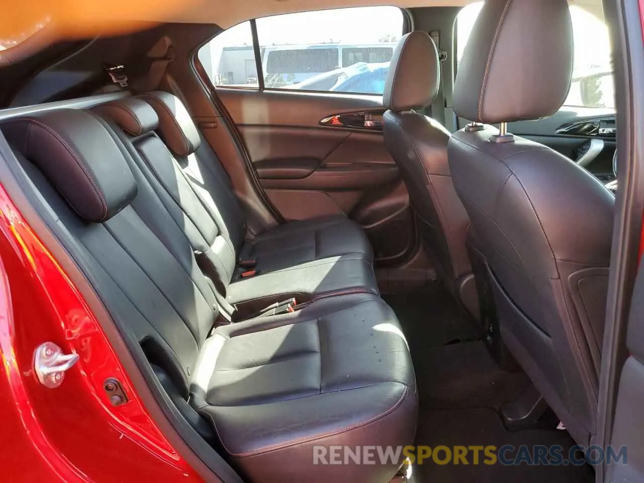 11 fotografías del automóvil dañado JA4AT5AA3KZ001345 MITSUBISHI ECLIPSE 2019