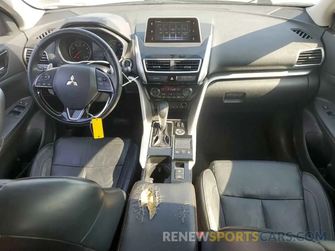 8 fotografías del automóvil dañado JA4AT5AAXKZ021737 MITSUBISHI ECLIPSE 2019
