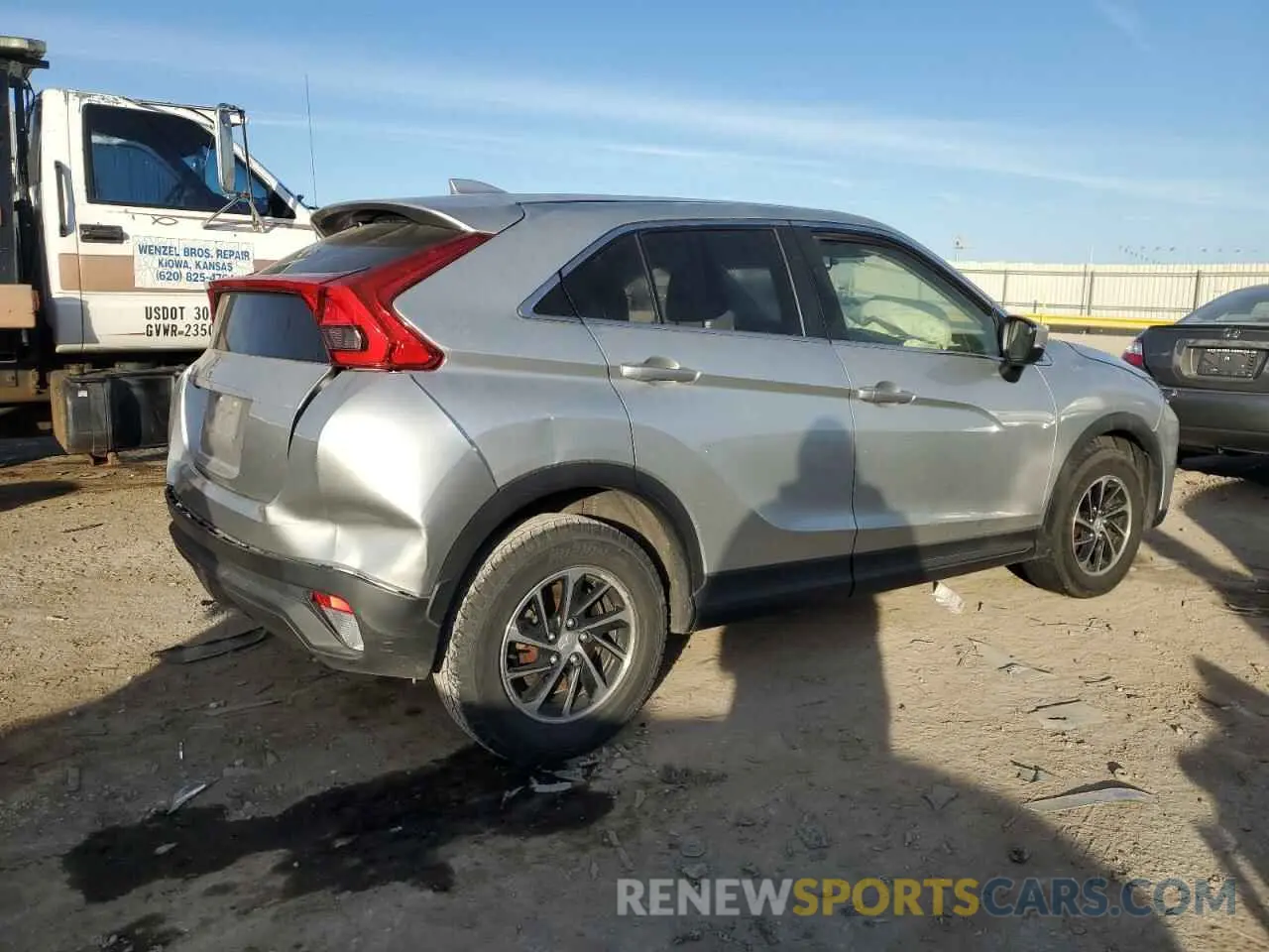 3 fotografías del automóvil dañado JA4AS3AA2LZ028464 MITSUBISHI ECLIPSE 2020