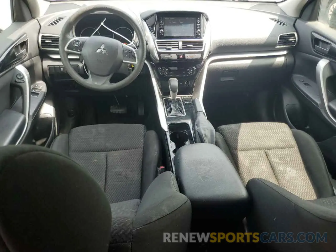 8 fotografías del automóvil dañado JA4AS3AA5LZ024926 MITSUBISHI ECLIPSE 2020