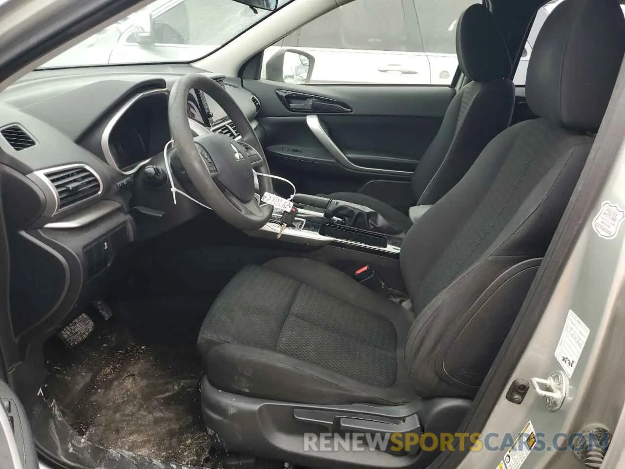 7 fotografías del automóvil dañado JA4AS3AA7LZ023096 MITSUBISHI ECLIPSE 2020
