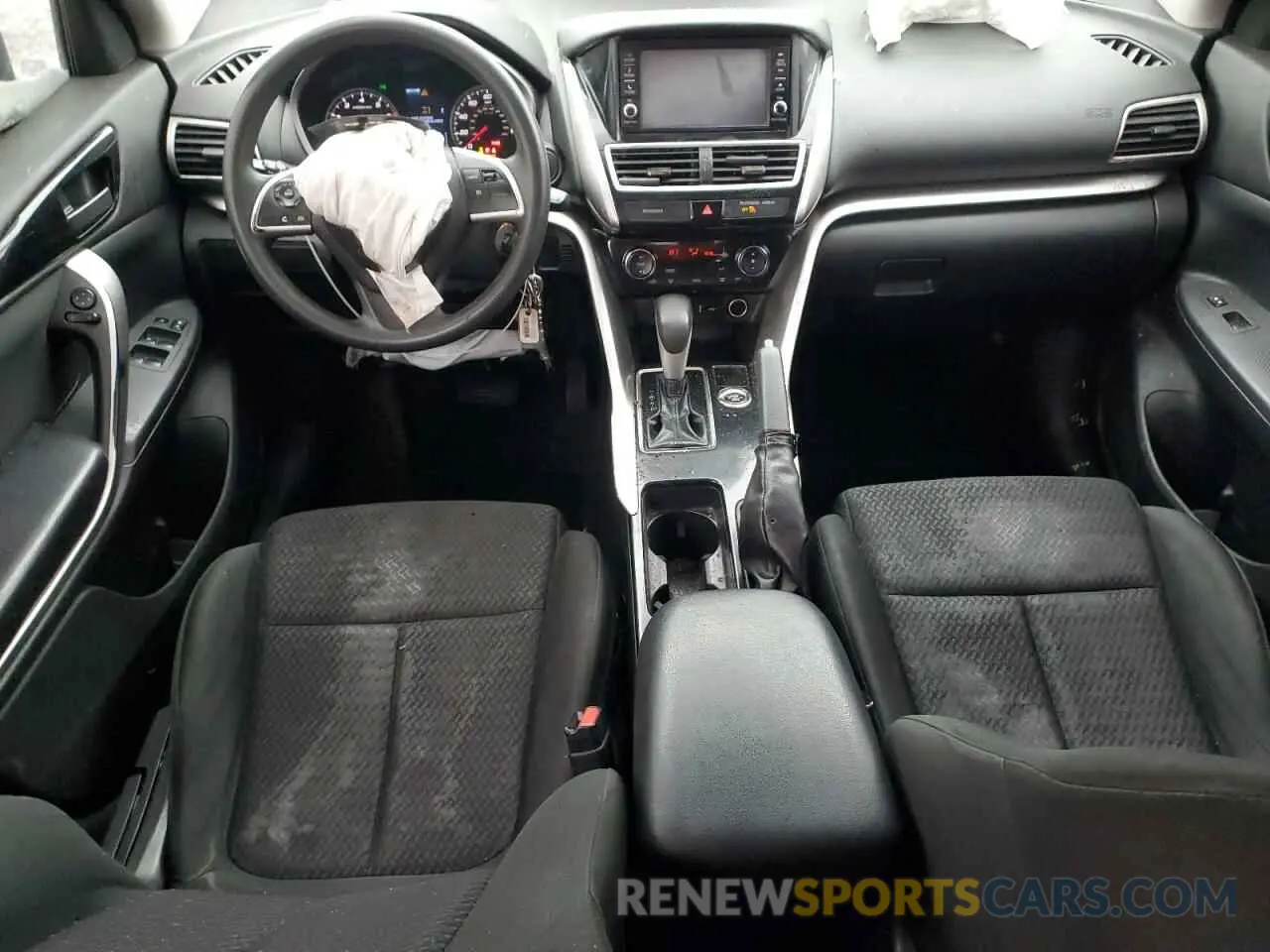 8 fotografías del automóvil dañado JA4AT3AA8LZ035190 MITSUBISHI ECLIPSE 2020