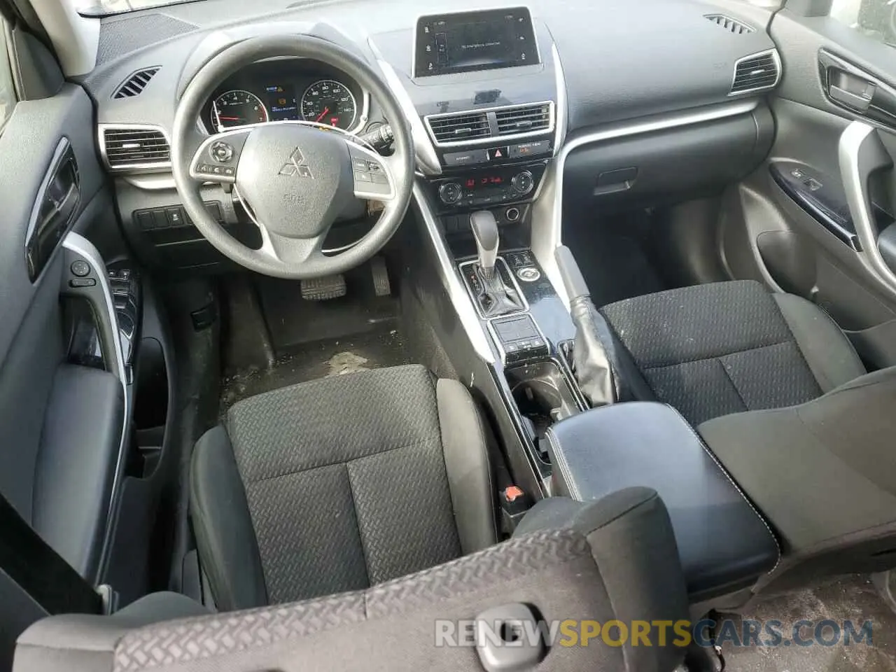 8 fotografías del automóvil dañado JA4AT4AA2LZ001171 MITSUBISHI ECLIPSE 2020