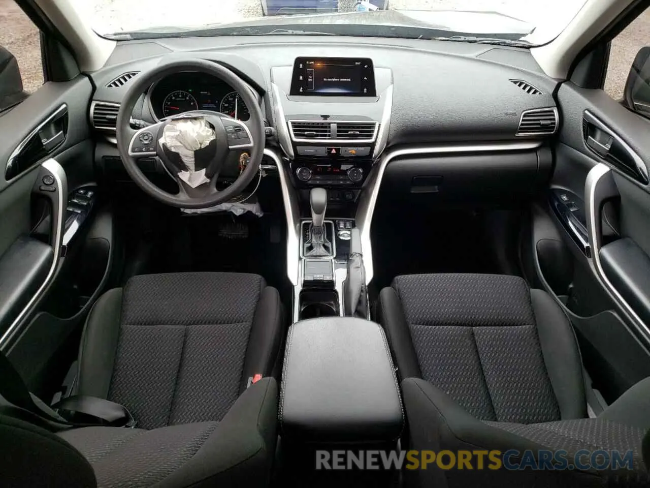 8 fotografías del automóvil dañado JA4AT4AA5LZ001147 MITSUBISHI ECLIPSE 2020