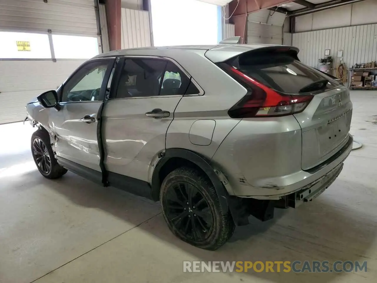 2 fotografías del automóvil dañado JA4ATVAA9NZ041613 MITSUBISHI ECLIPSE 2022