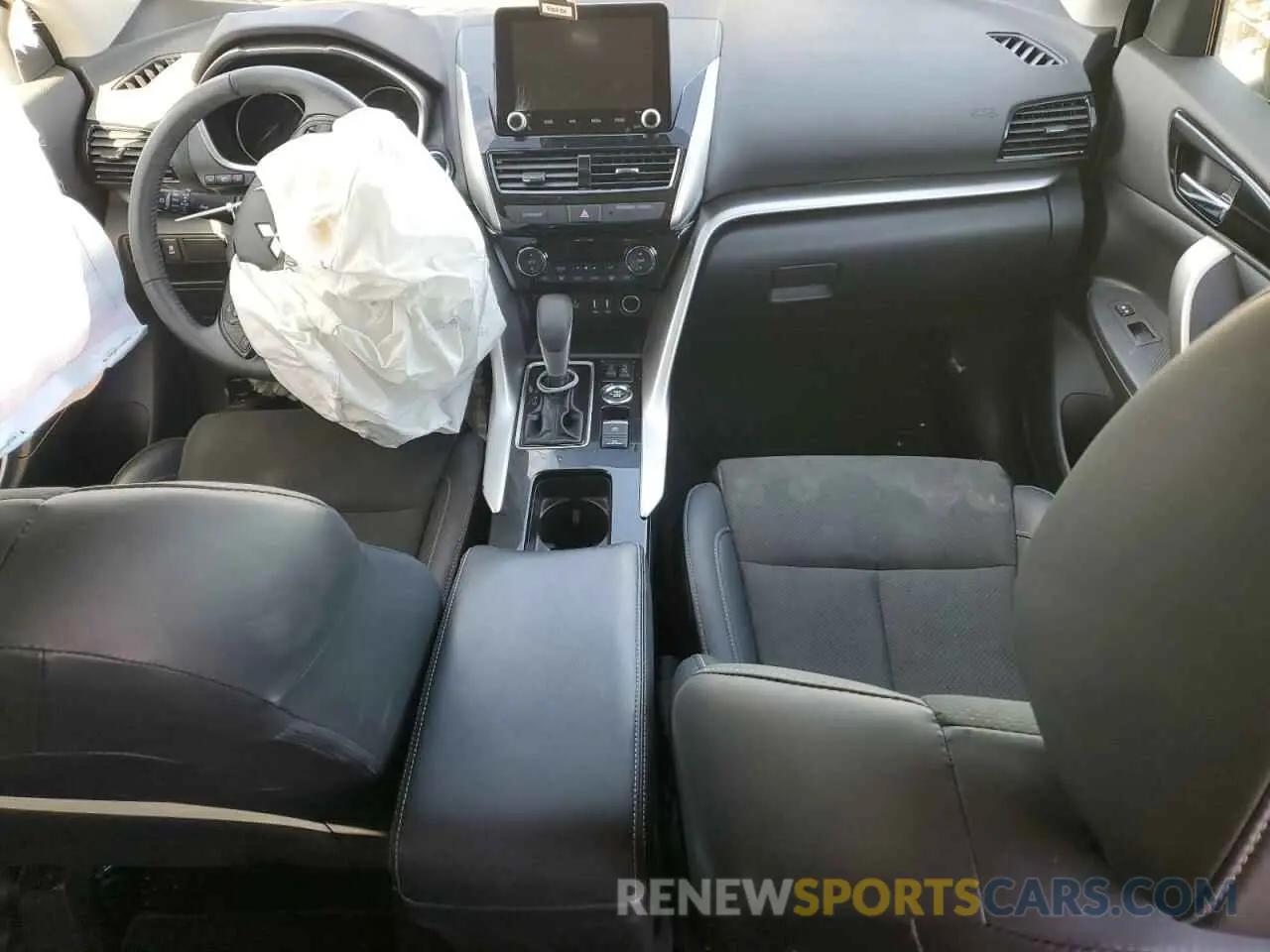 8 fotografías del automóvil dañado JA4ATWAAXNZ067577 MITSUBISHI ECLIPSE 2022