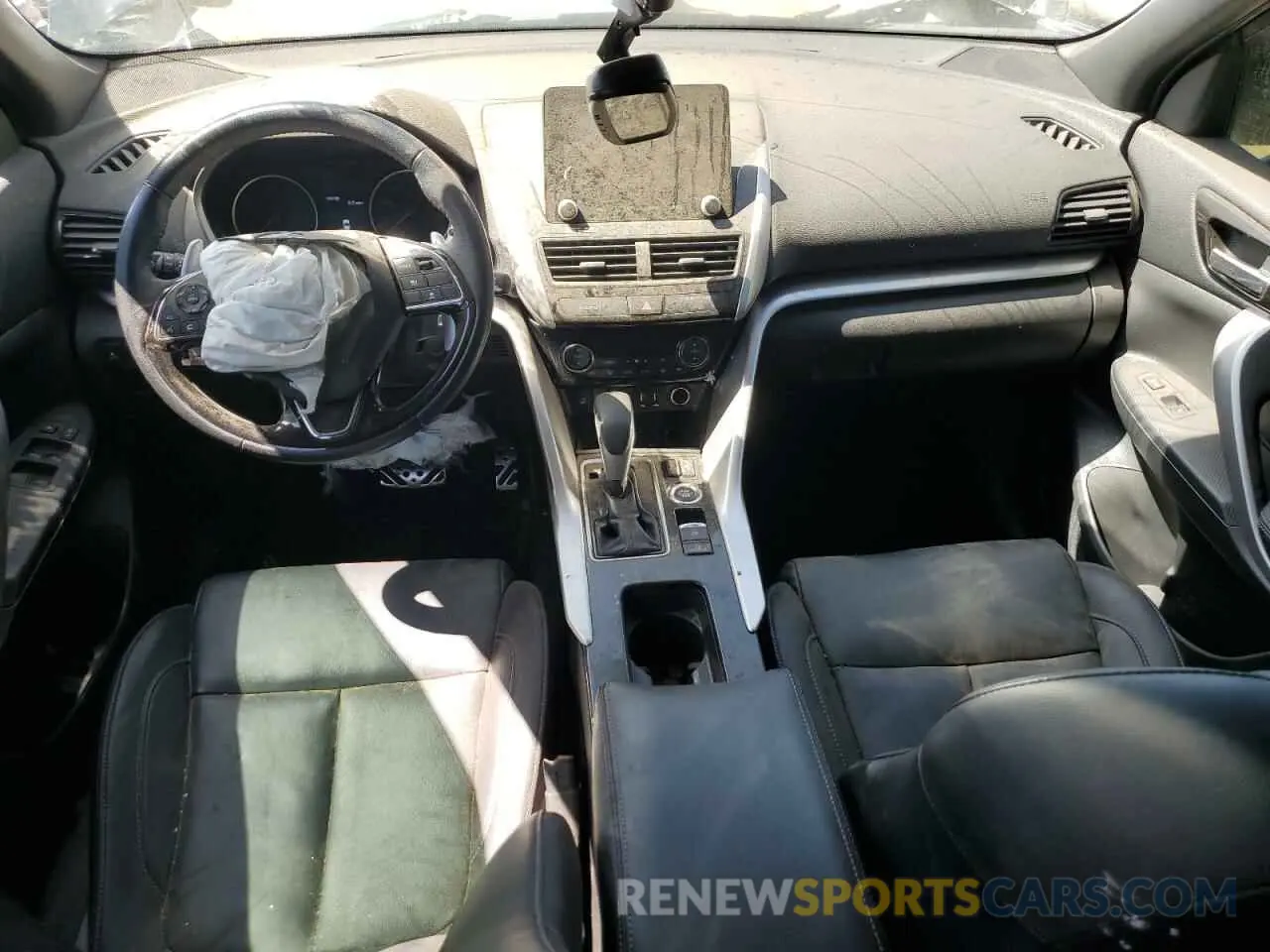 8 fotografías del automóvil dañado JA4ATWAA7PZ005492 MITSUBISHI ECLIPSE 2023