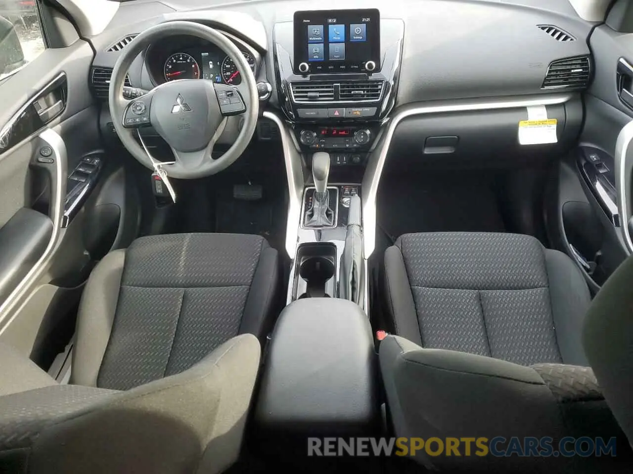 8 fotografías del automóvil dañado JA4ATVAA6RZ002693 MITSUBISHI ECLIPSE 2024