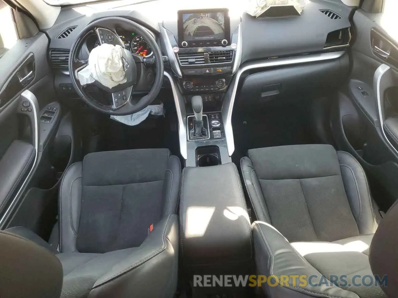 8 fotografías del automóvil dañado JA4ATWAA6RZ017555 MITSUBISHI ECLIPSE 2024