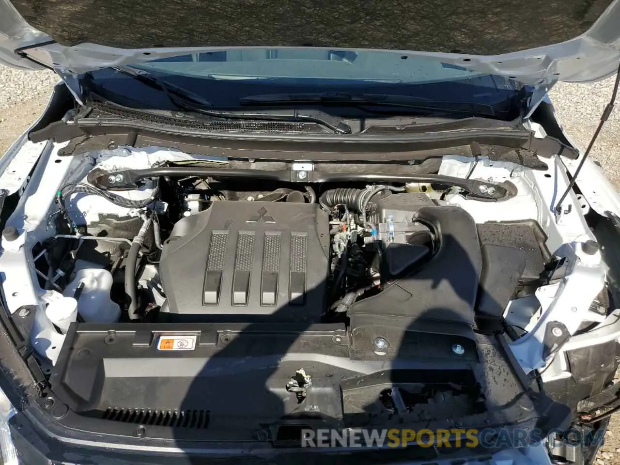 12 fotografías del automóvil dañado JA4ATWAA2SZ010222 MITSUBISHI ECLIPSE 2025