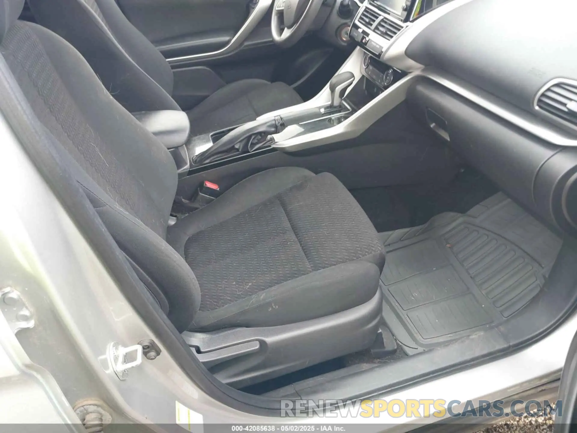 5 fotografías del automóvil dañado JA4AS3AA0KZ035959 MITSUBISHI ECLIPSE CROSS 2019