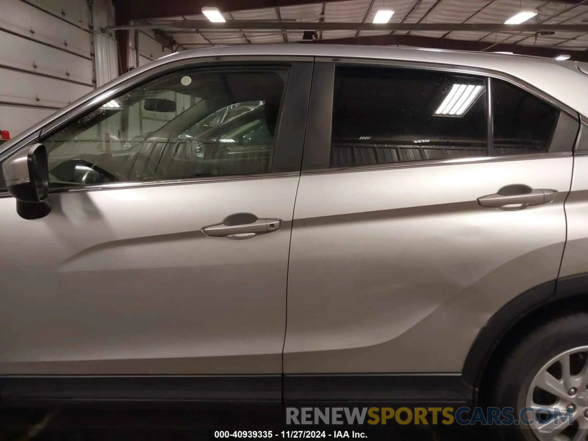 15 fotografías del automóvil dañado JA4AS3AA4KZ040260 MITSUBISHI ECLIPSE CROSS 2019