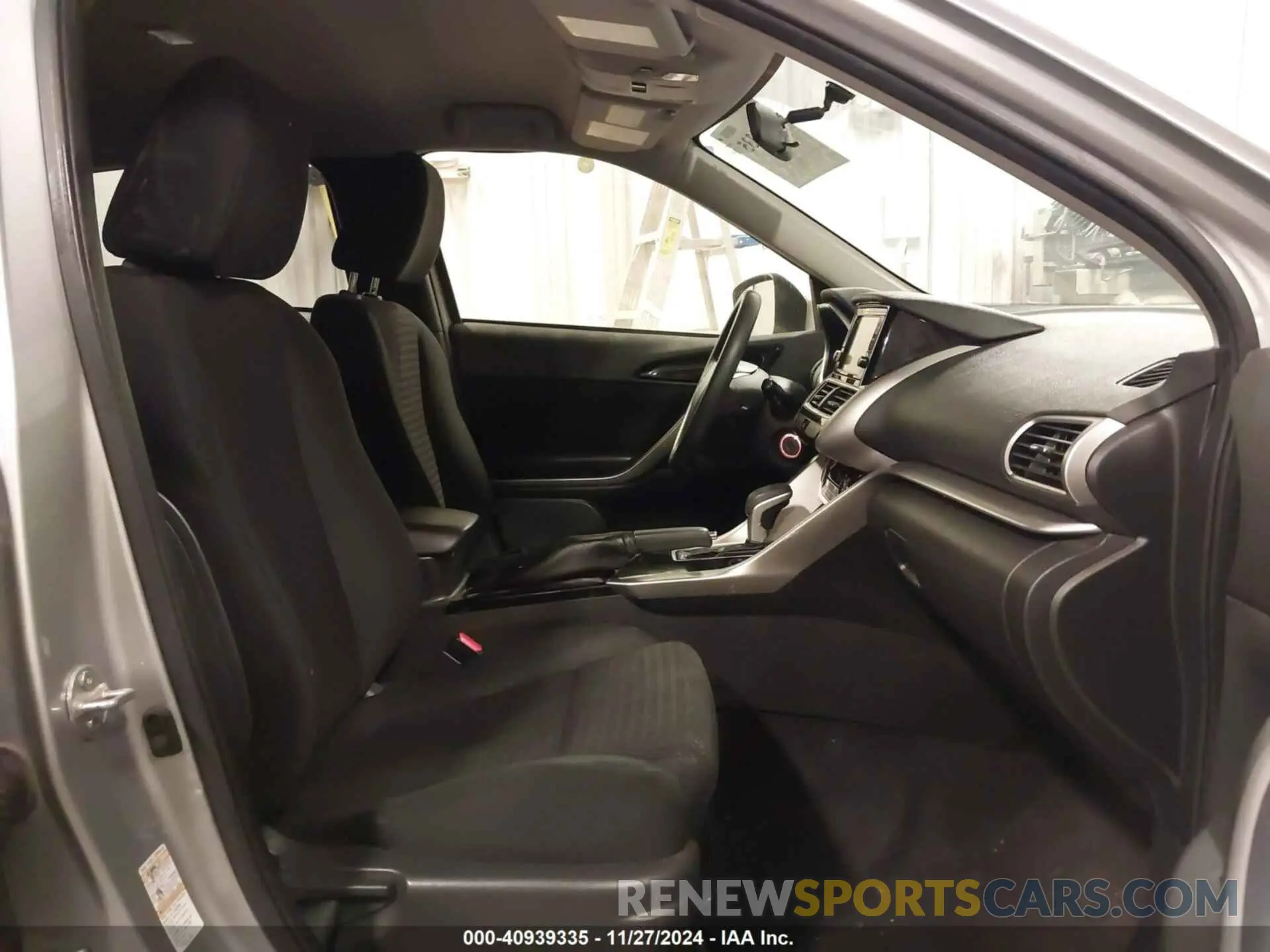 5 fotografías del automóvil dañado JA4AS3AA4KZ040260 MITSUBISHI ECLIPSE CROSS 2019