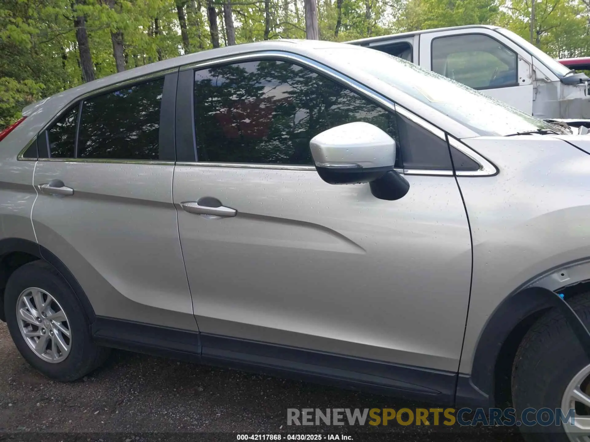 14 fotografías del automóvil dañado JA4AS3AAXKZ049738 MITSUBISHI ECLIPSE CROSS 2019