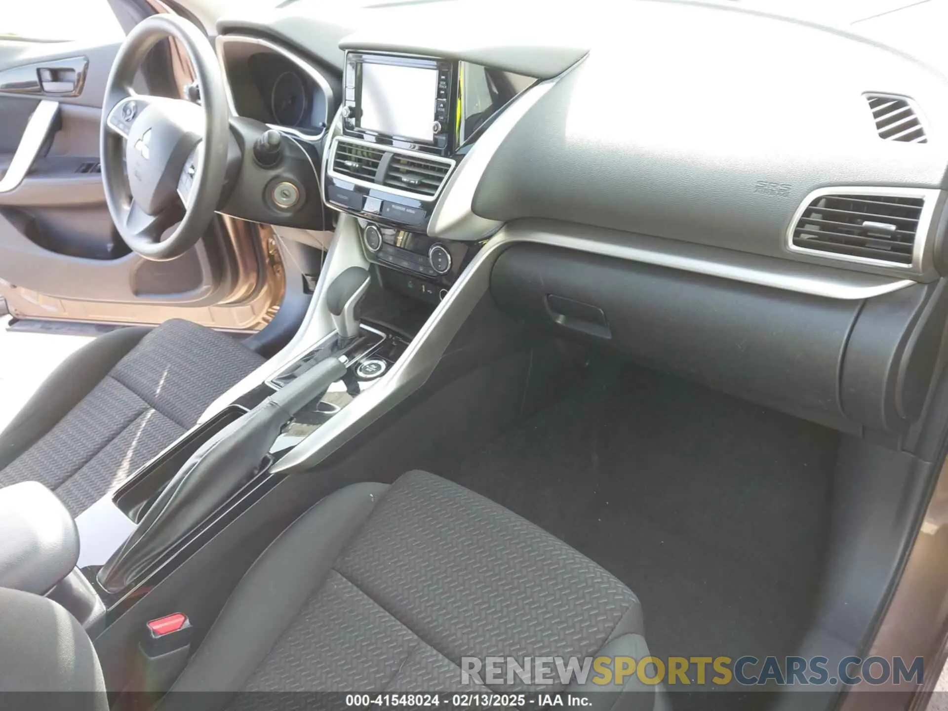 5 fotografías del automóvil dañado JA4AT3AA0KZ003039 MITSUBISHI ECLIPSE CROSS 2019