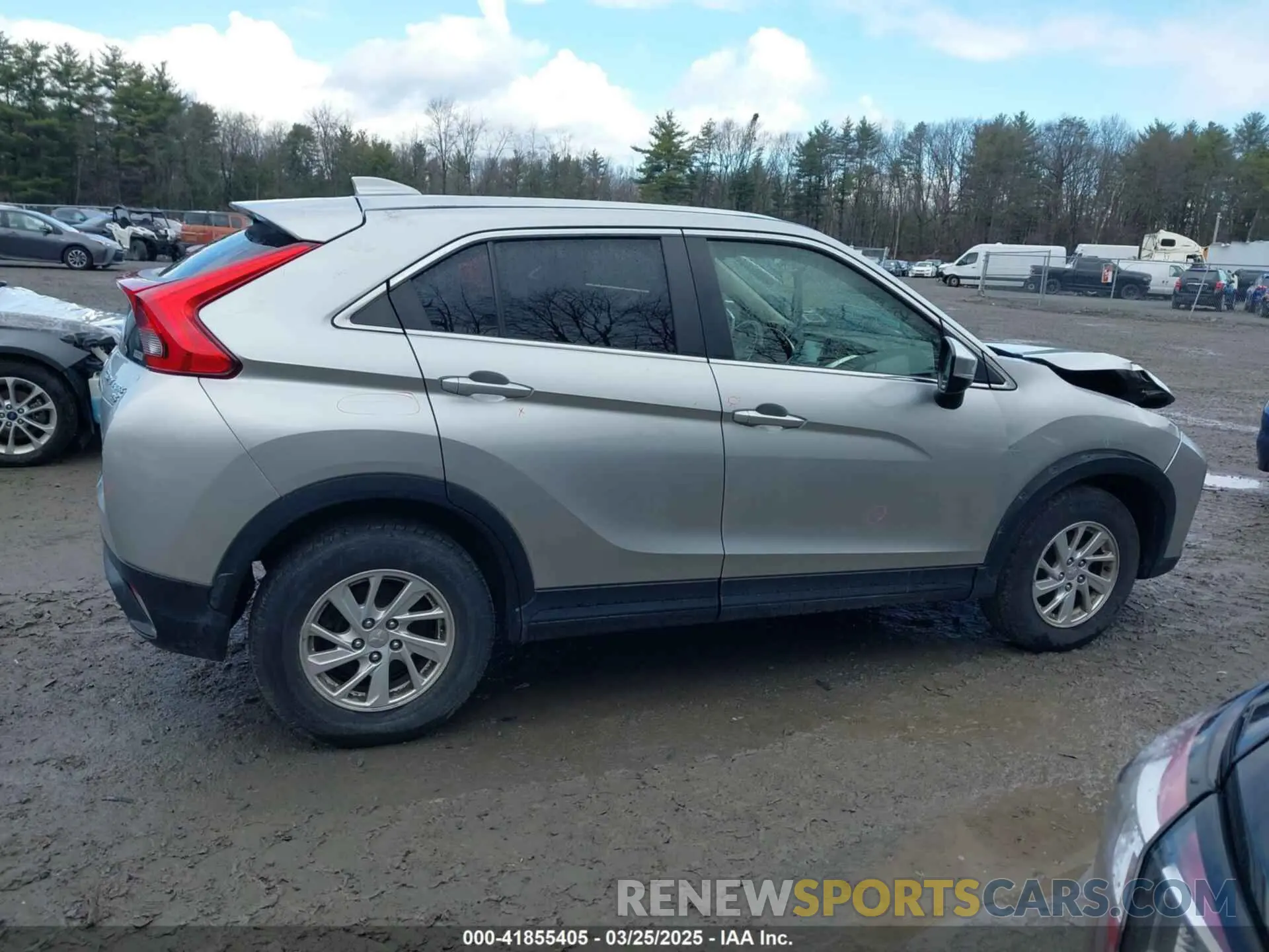13 fotografías del automóvil dañado JA4AT3AA0KZ034193 MITSUBISHI ECLIPSE CROSS 2019