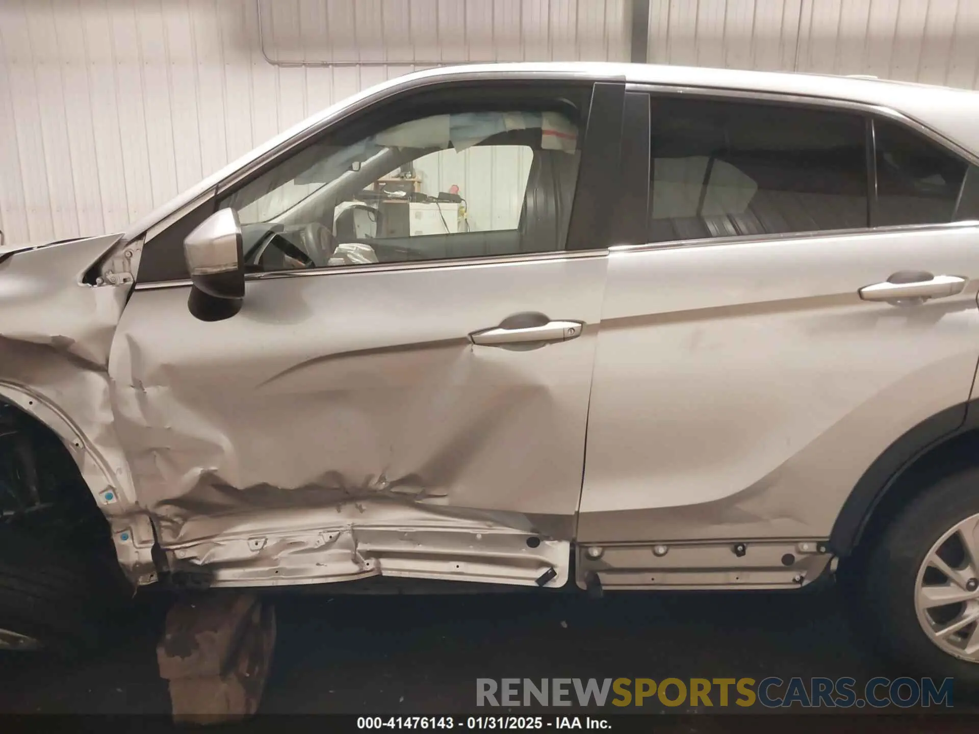 14 fotografías del automóvil dañado JA4AT3AA1KZ011683 MITSUBISHI ECLIPSE CROSS 2019