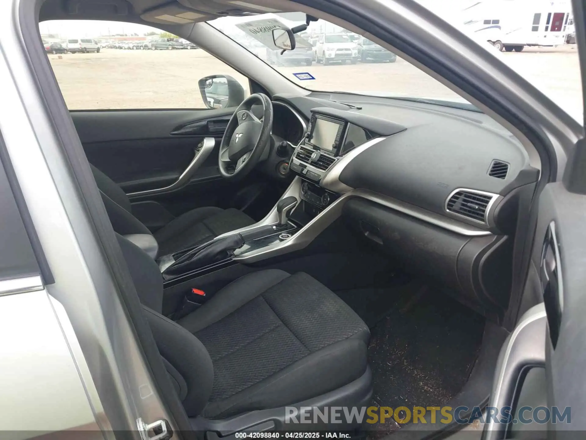 5 fotografías del automóvil dañado JA4AT3AA1KZ033005 MITSUBISHI ECLIPSE CROSS 2019