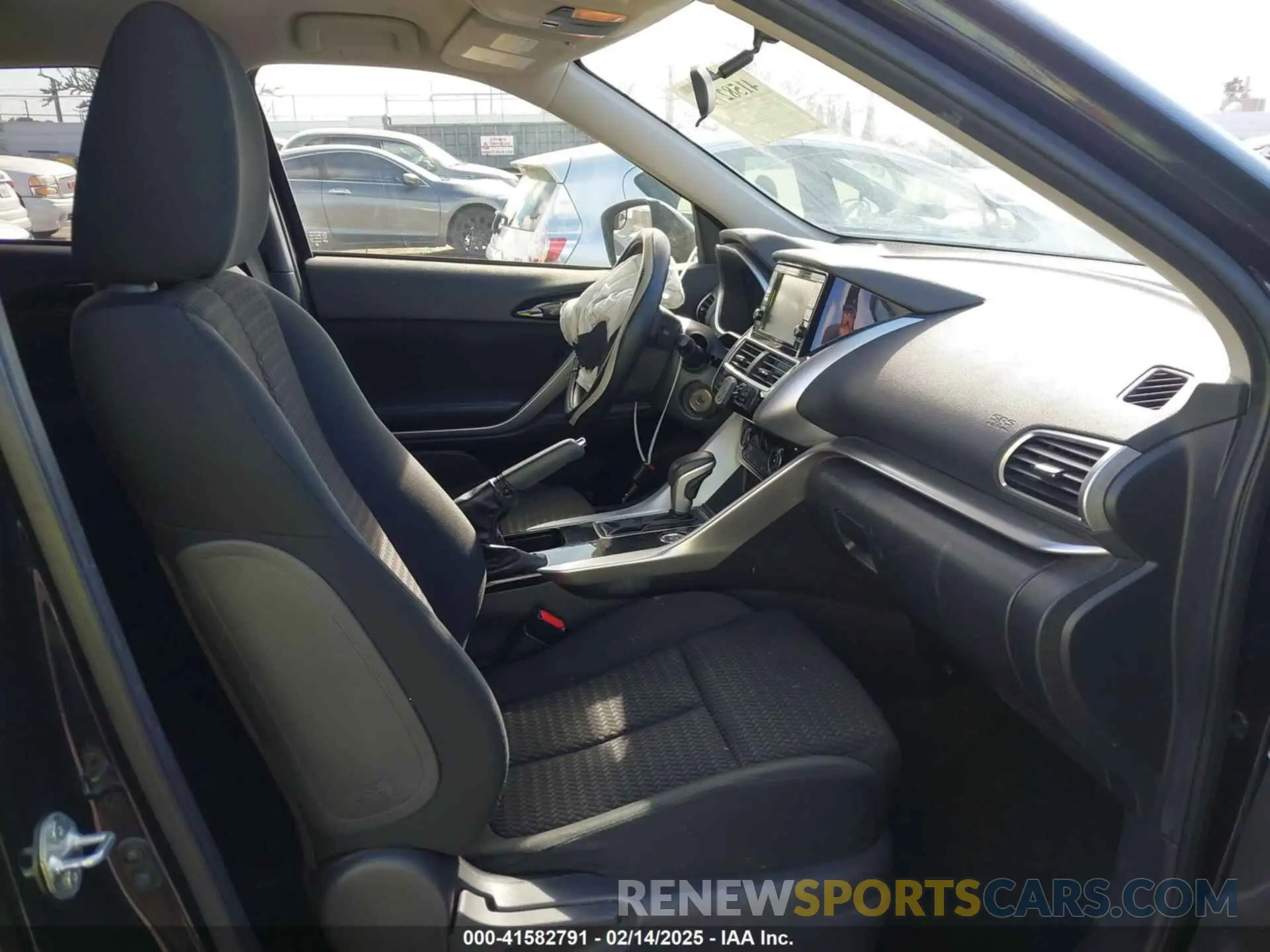 5 fotografías del automóvil dañado JA4AT3AA2KZ040948 MITSUBISHI ECLIPSE CROSS 2019