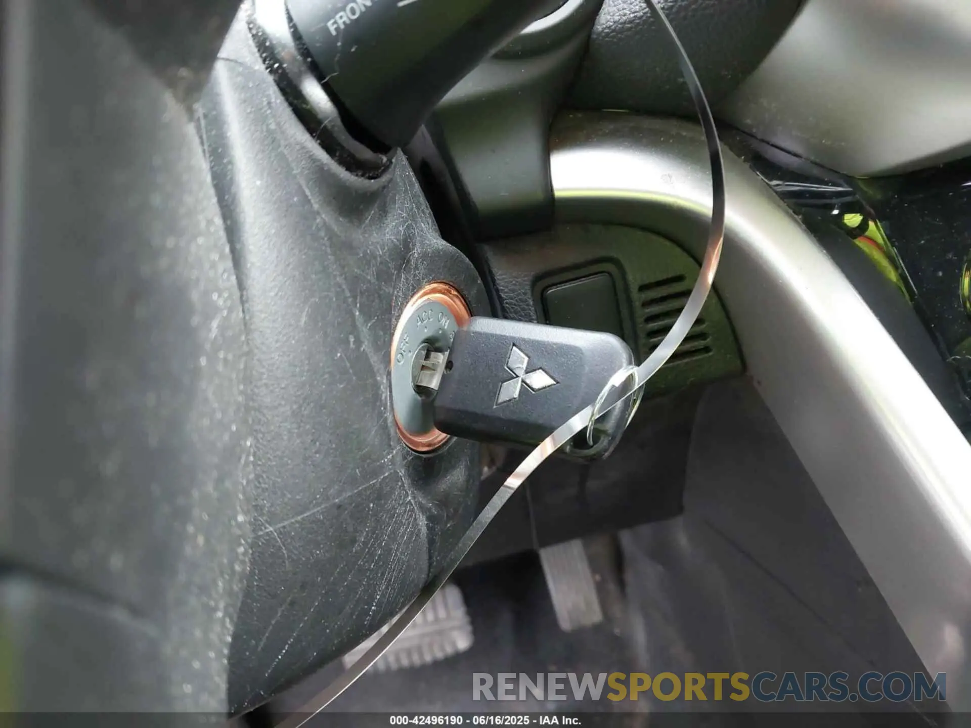 11 fotografías del automóvil dañado JA4AT3AA7KZ028956 MITSUBISHI ECLIPSE CROSS 2019