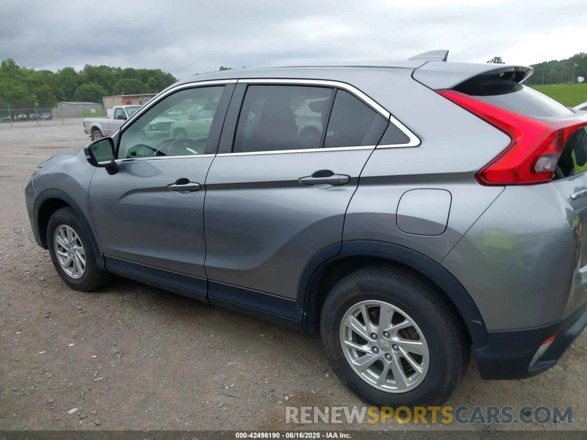 14 fotografías del automóvil dañado JA4AT3AA7KZ028956 MITSUBISHI ECLIPSE CROSS 2019