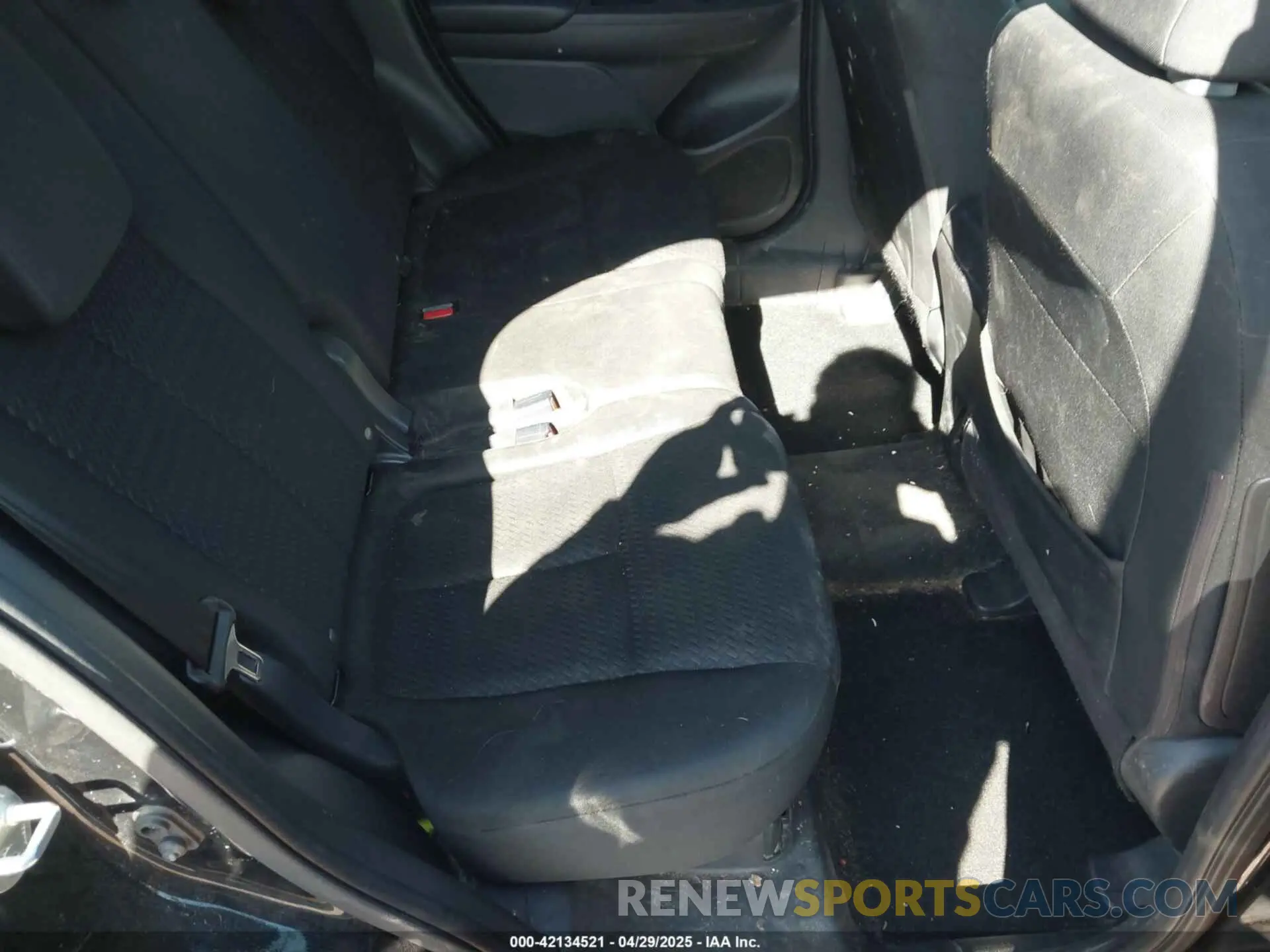 8 fotografías del automóvil dañado JA4AT3AA8KZ032403 MITSUBISHI ECLIPSE CROSS 2019