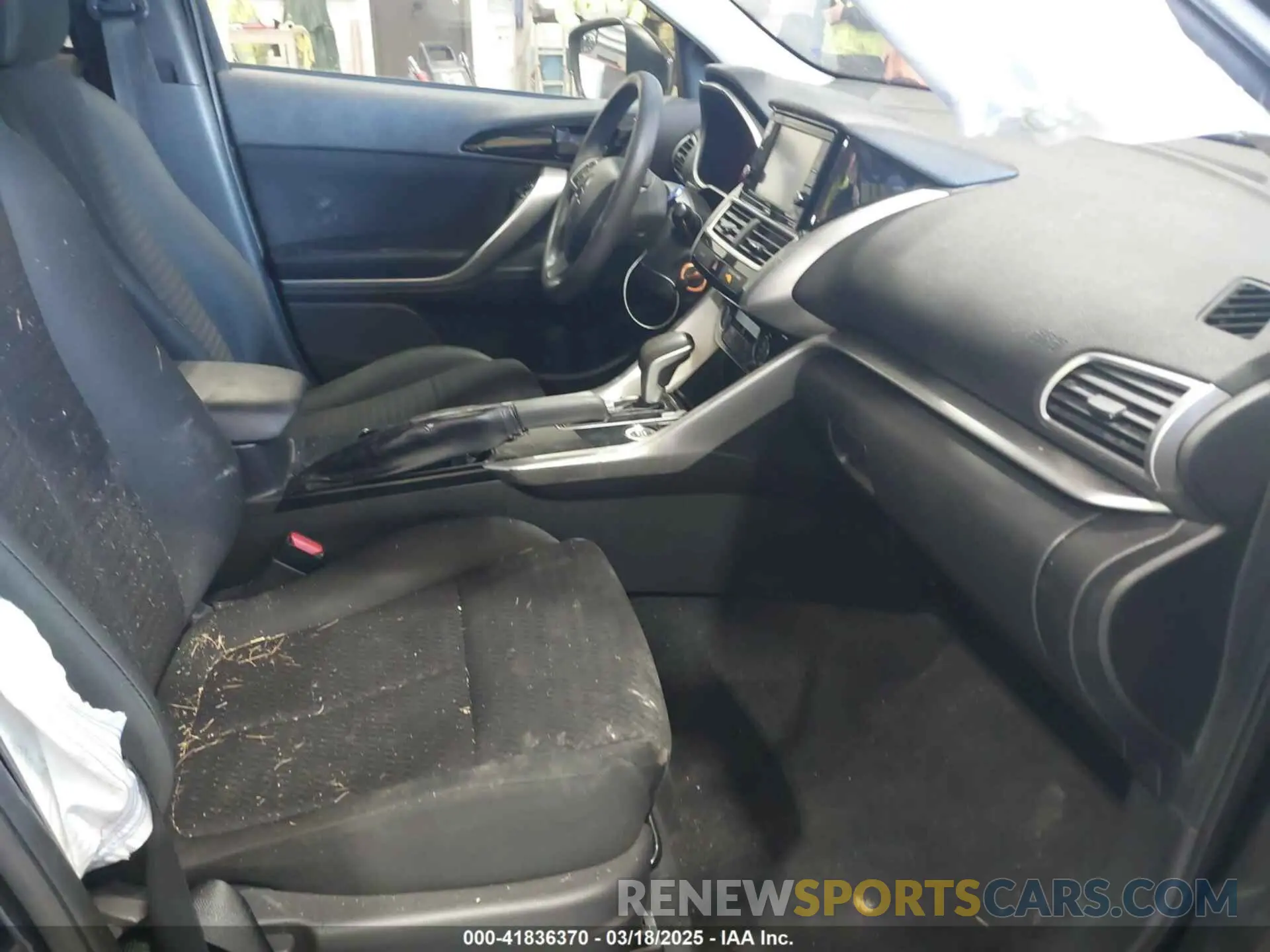 5 fotografías del automóvil dañado JA4AT3AAXKZ032211 MITSUBISHI ECLIPSE CROSS 2019