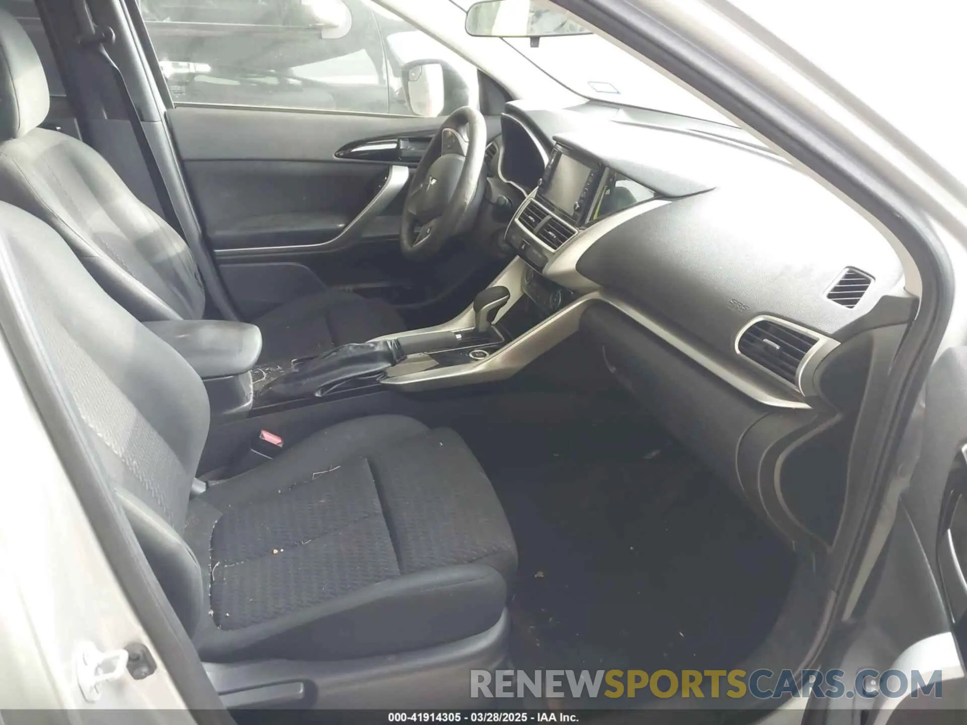 5 fotografías del automóvil dañado JA4AT3AAXKZ046223 MITSUBISHI ECLIPSE CROSS 2019