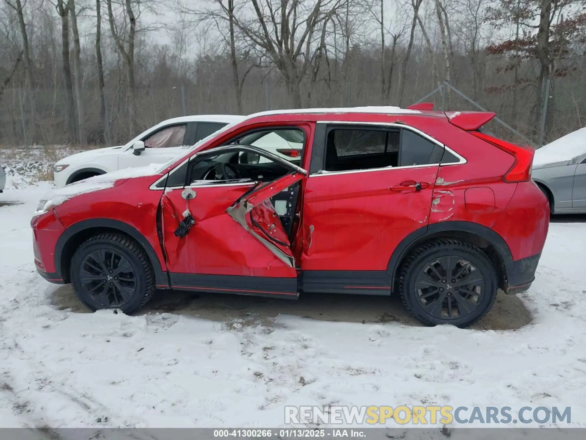 14 fotografías del automóvil dañado JA4AT4AA0KZ027895 MITSUBISHI ECLIPSE CROSS 2019