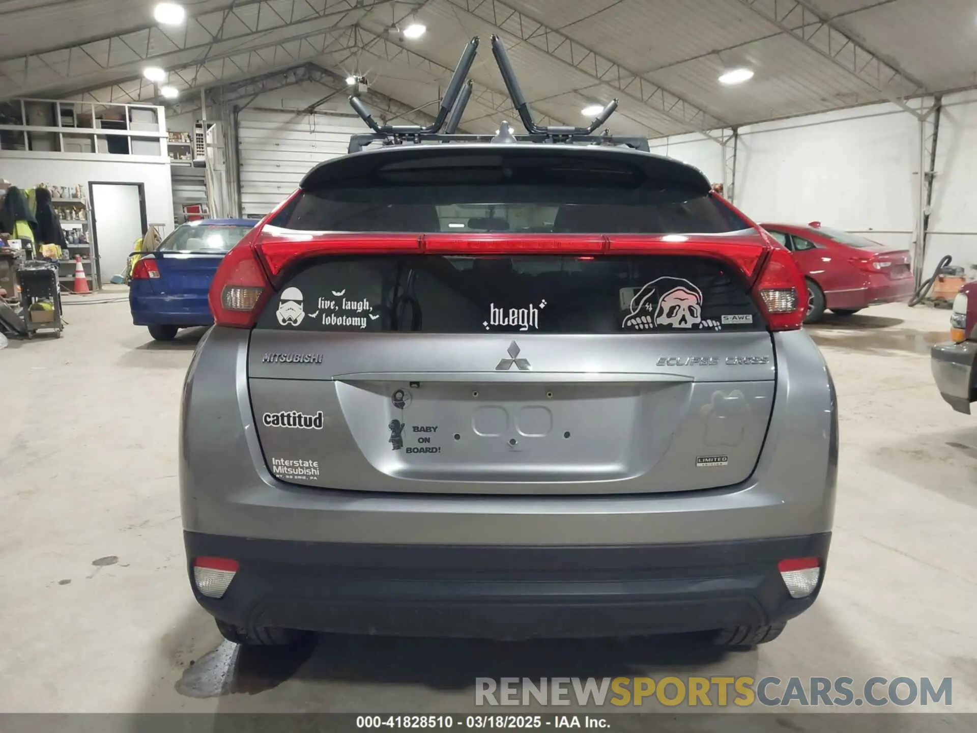 16 fotografías del automóvil dañado JA4AT4AA1KZ002066 MITSUBISHI ECLIPSE CROSS 2019