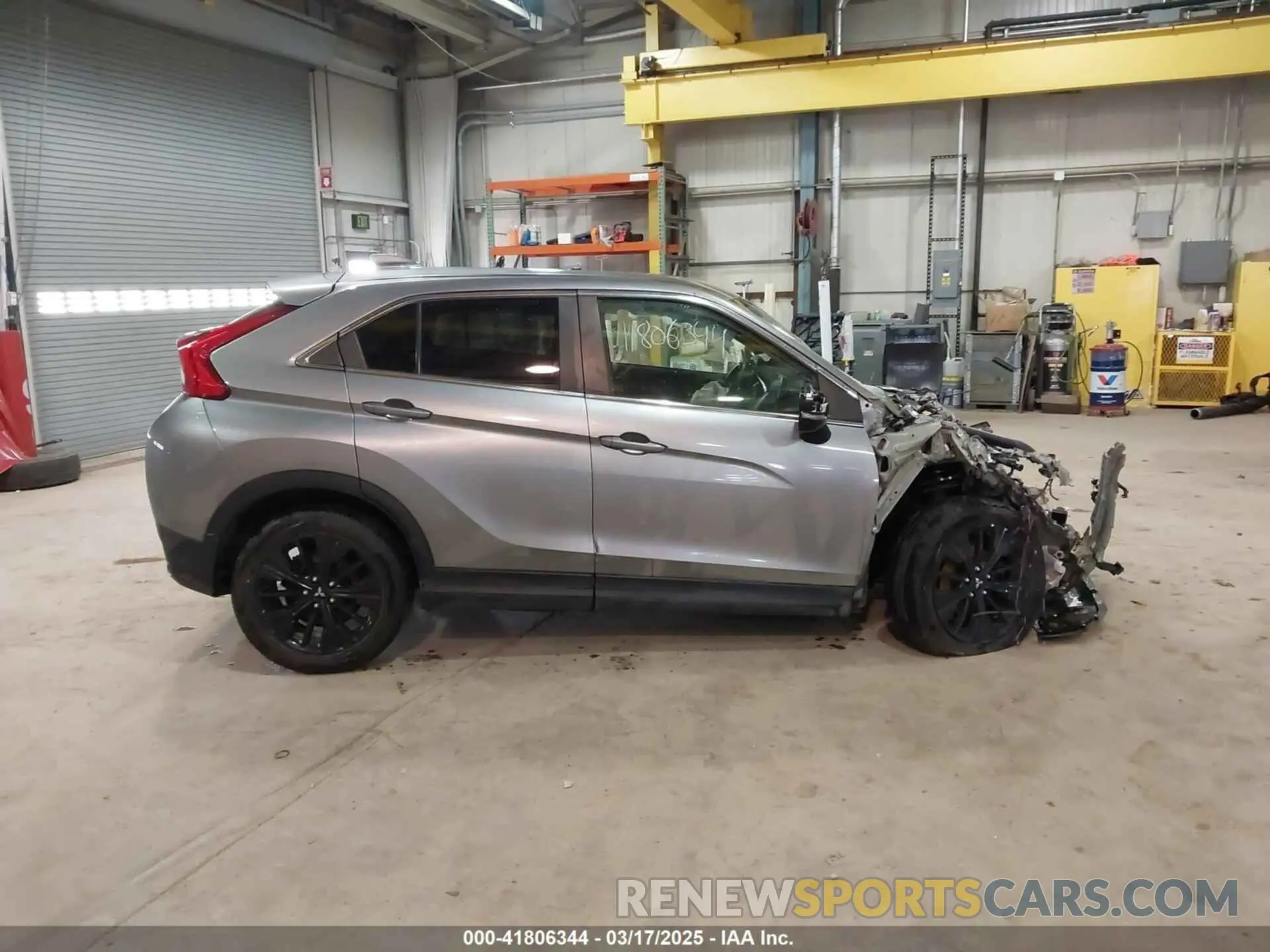 14 fotografías del automóvil dañado JA4AT4AA1KZ020051 MITSUBISHI ECLIPSE CROSS 2019