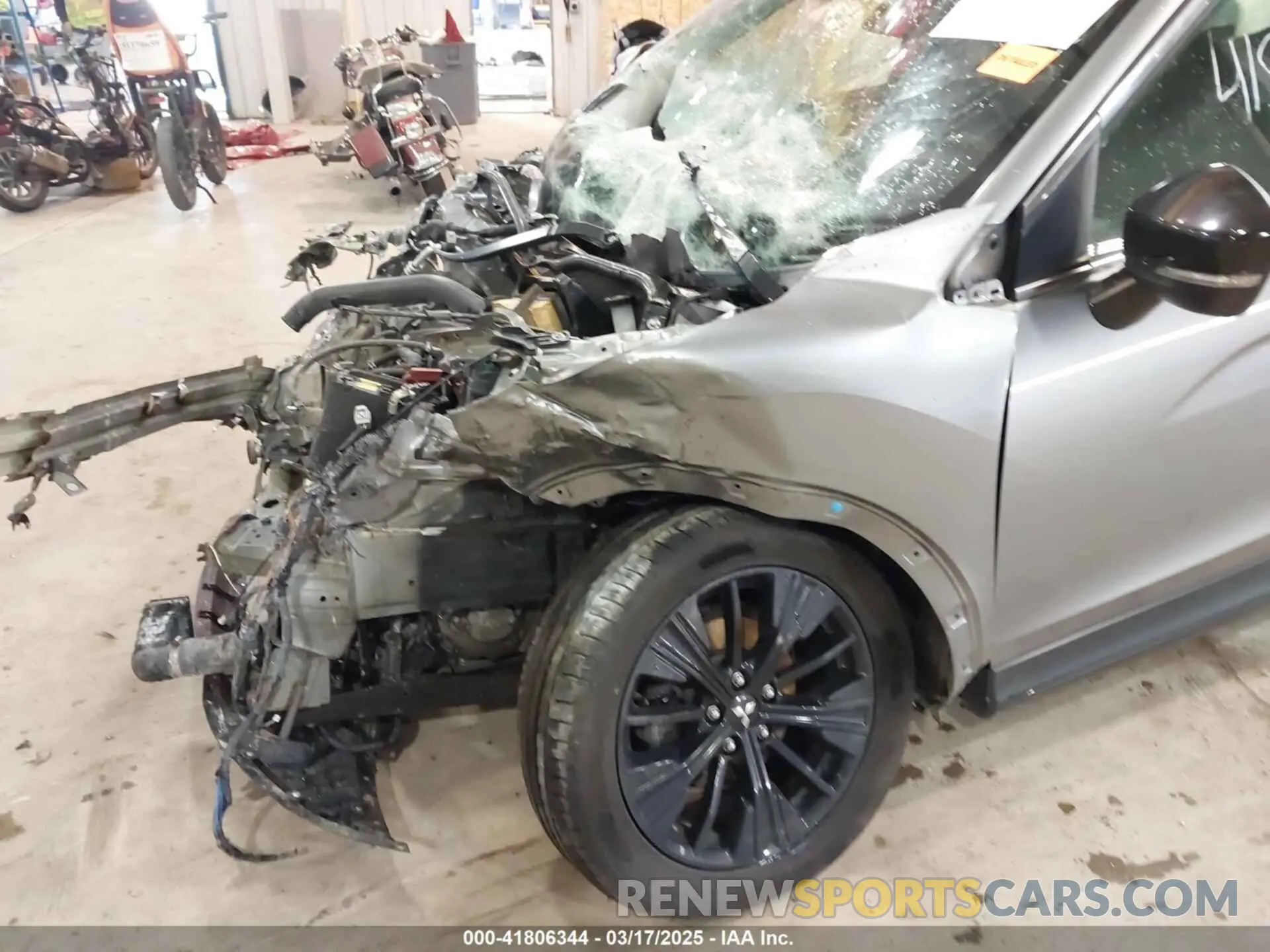 18 fotografías del automóvil dañado JA4AT4AA1KZ020051 MITSUBISHI ECLIPSE CROSS 2019
