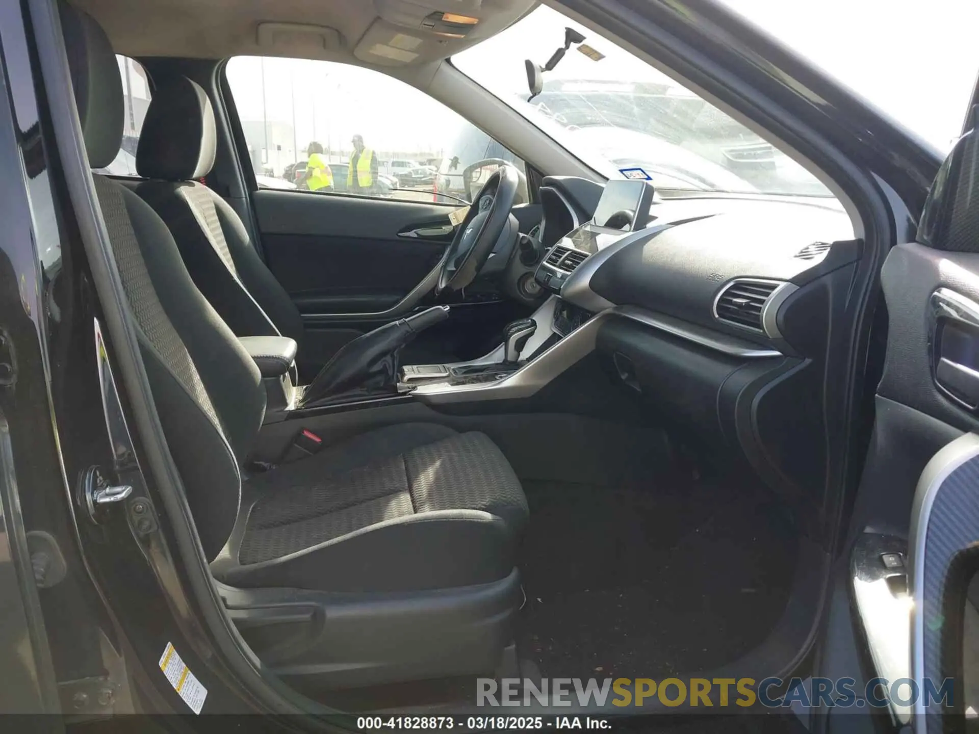 5 fotografías del automóvil dañado JA4AT4AA3KZ031956 MITSUBISHI ECLIPSE CROSS 2019