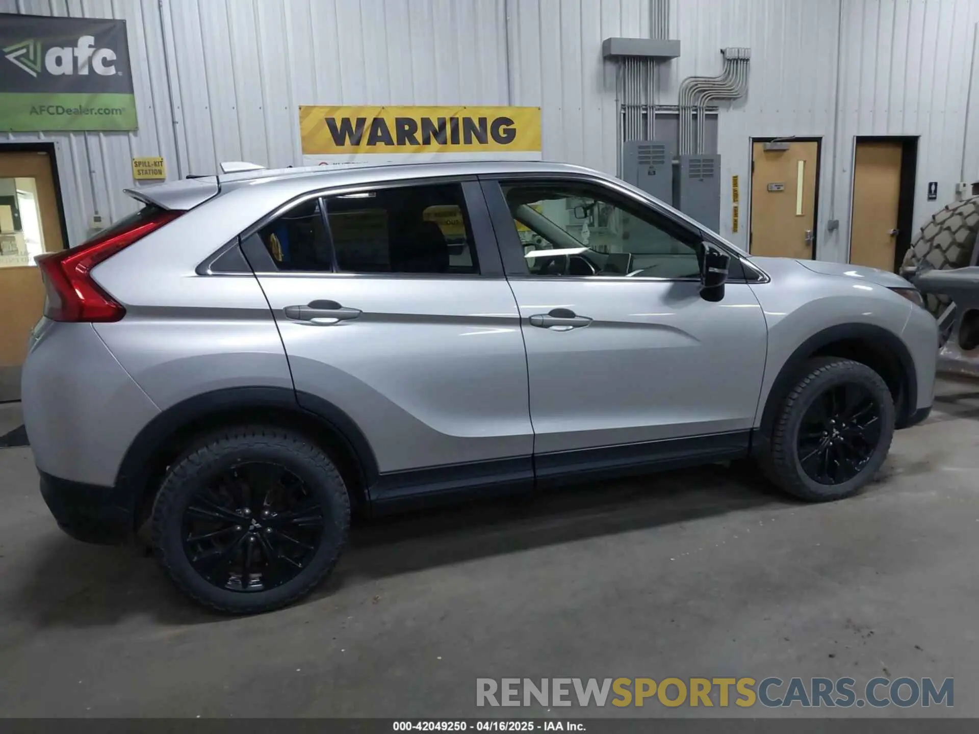 13 fotografías del automóvil dañado JA4AT4AA6KZ049819 MITSUBISHI ECLIPSE CROSS 2019