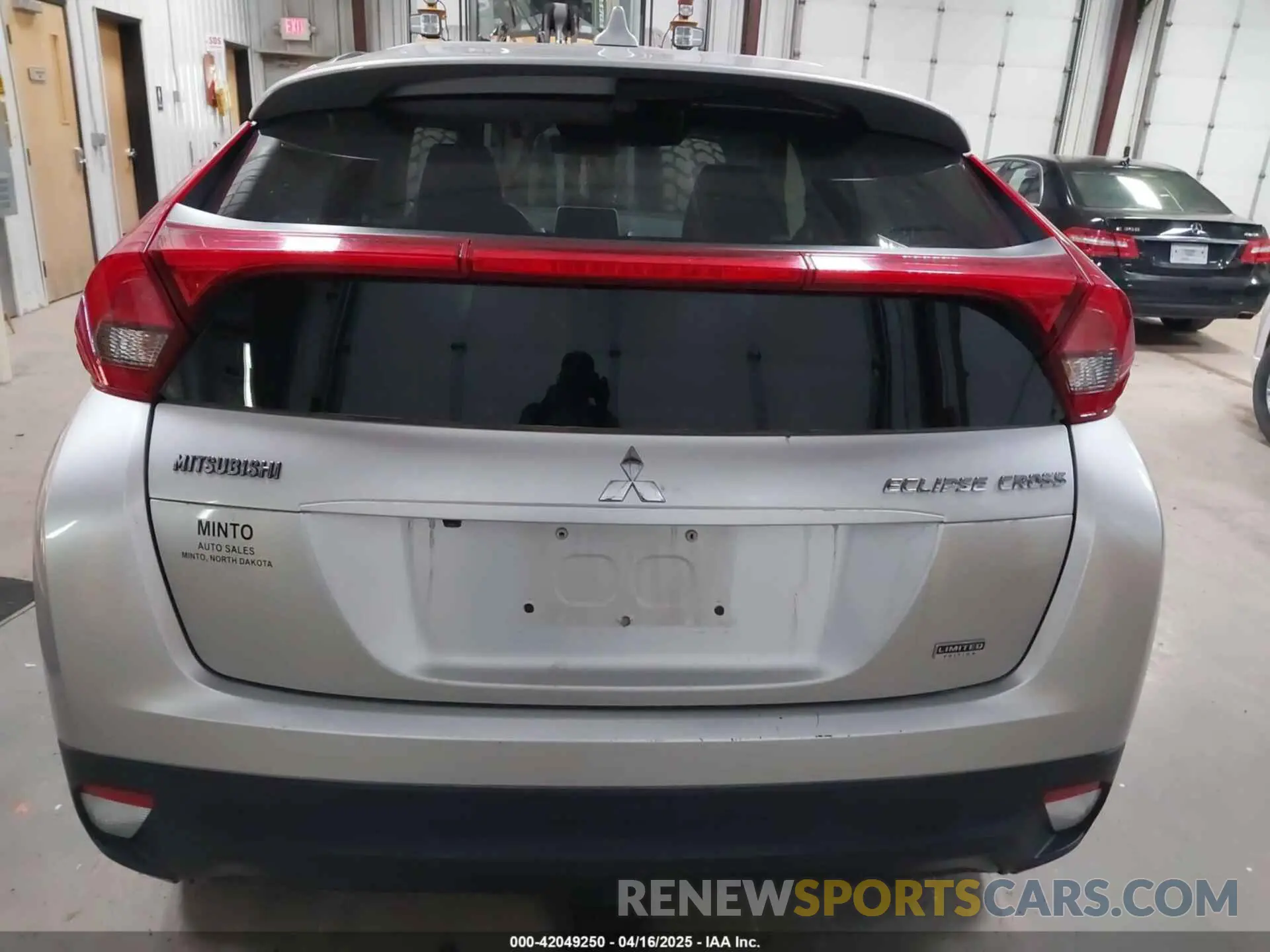 16 fotografías del automóvil dañado JA4AT4AA6KZ049819 MITSUBISHI ECLIPSE CROSS 2019