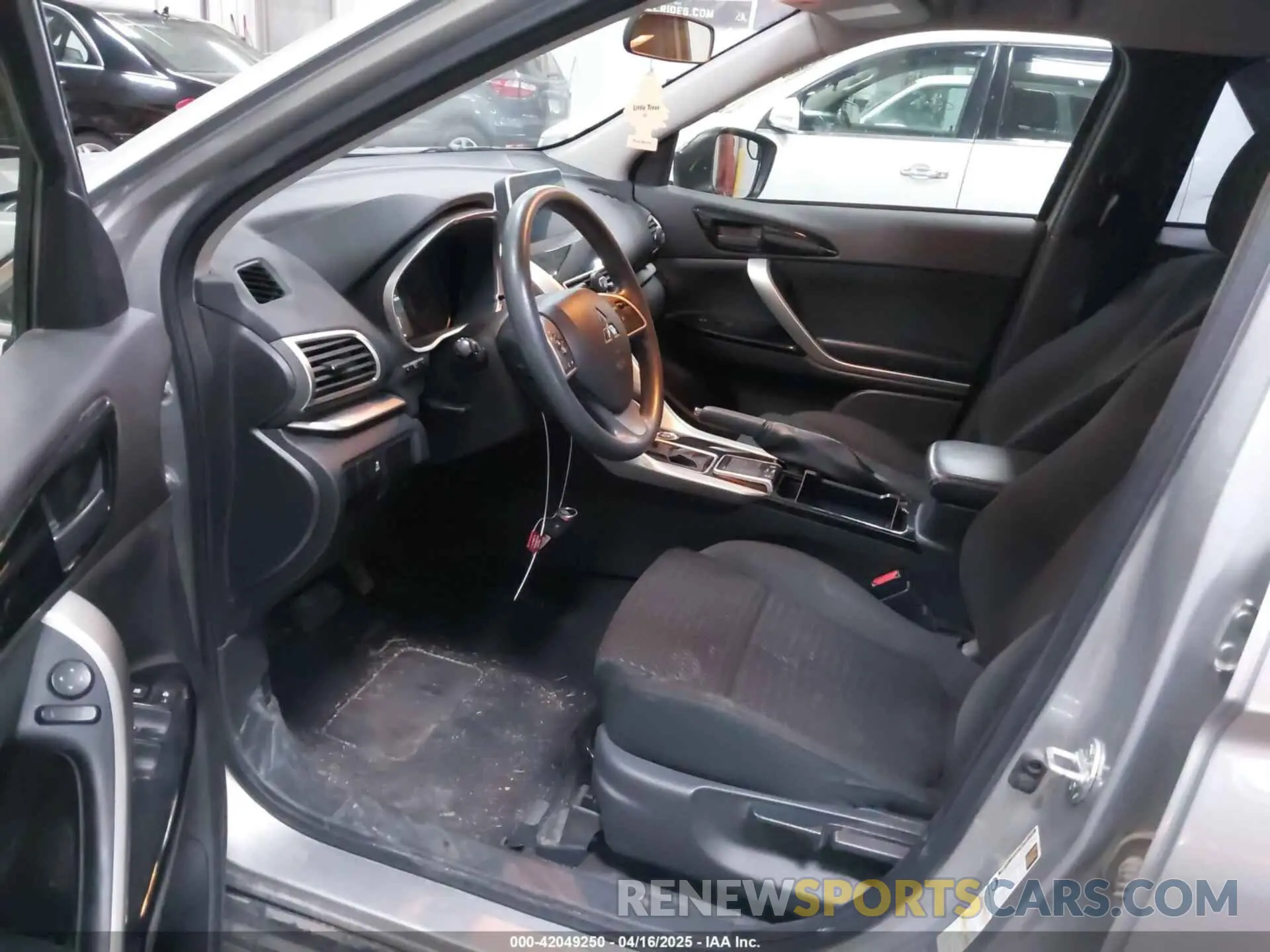 5 fotografías del automóvil dañado JA4AT4AA6KZ049819 MITSUBISHI ECLIPSE CROSS 2019