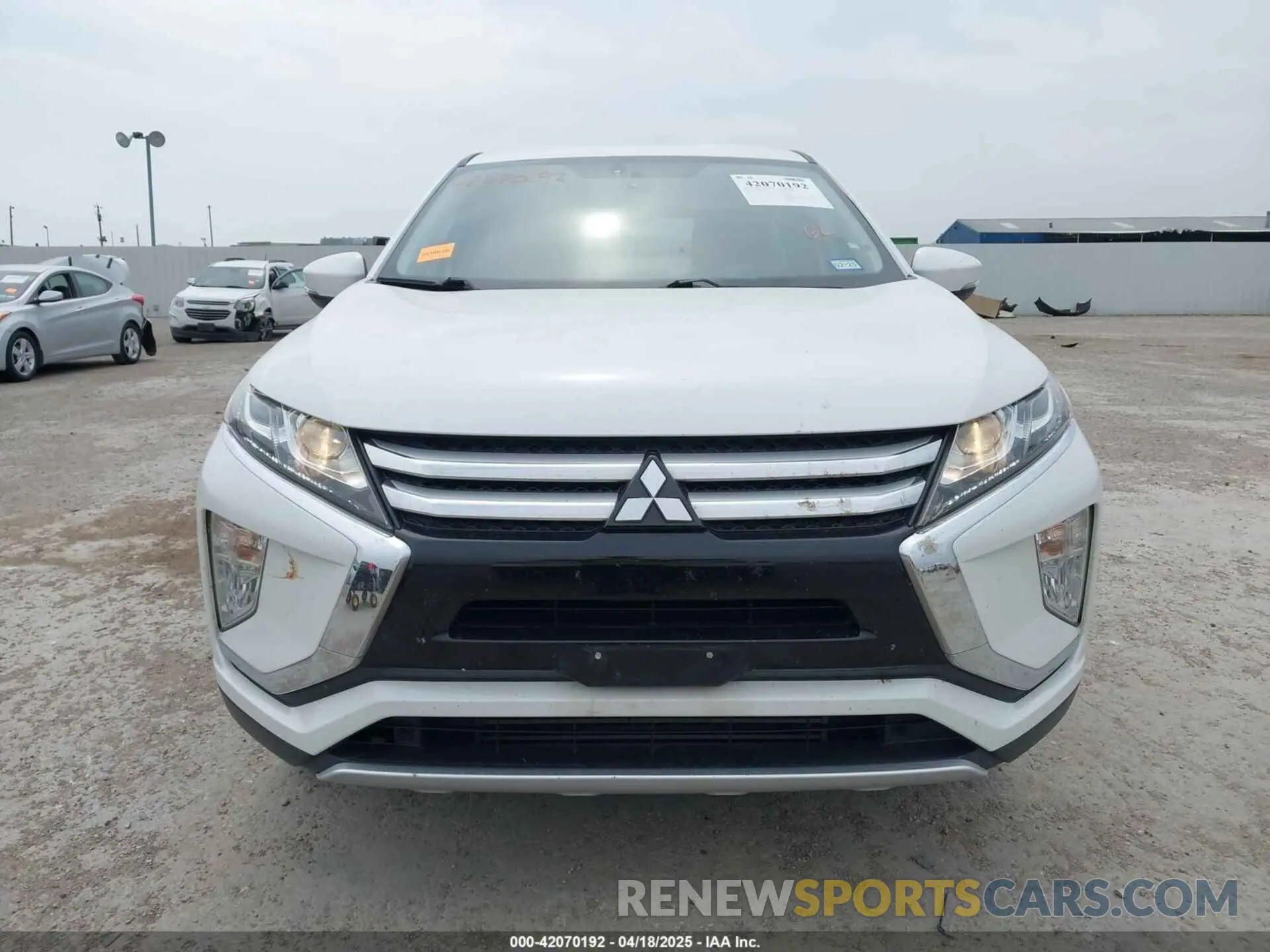 12 fotografías del automóvil dañado JA4AT5AA0KZ016417 MITSUBISHI ECLIPSE CROSS 2019
