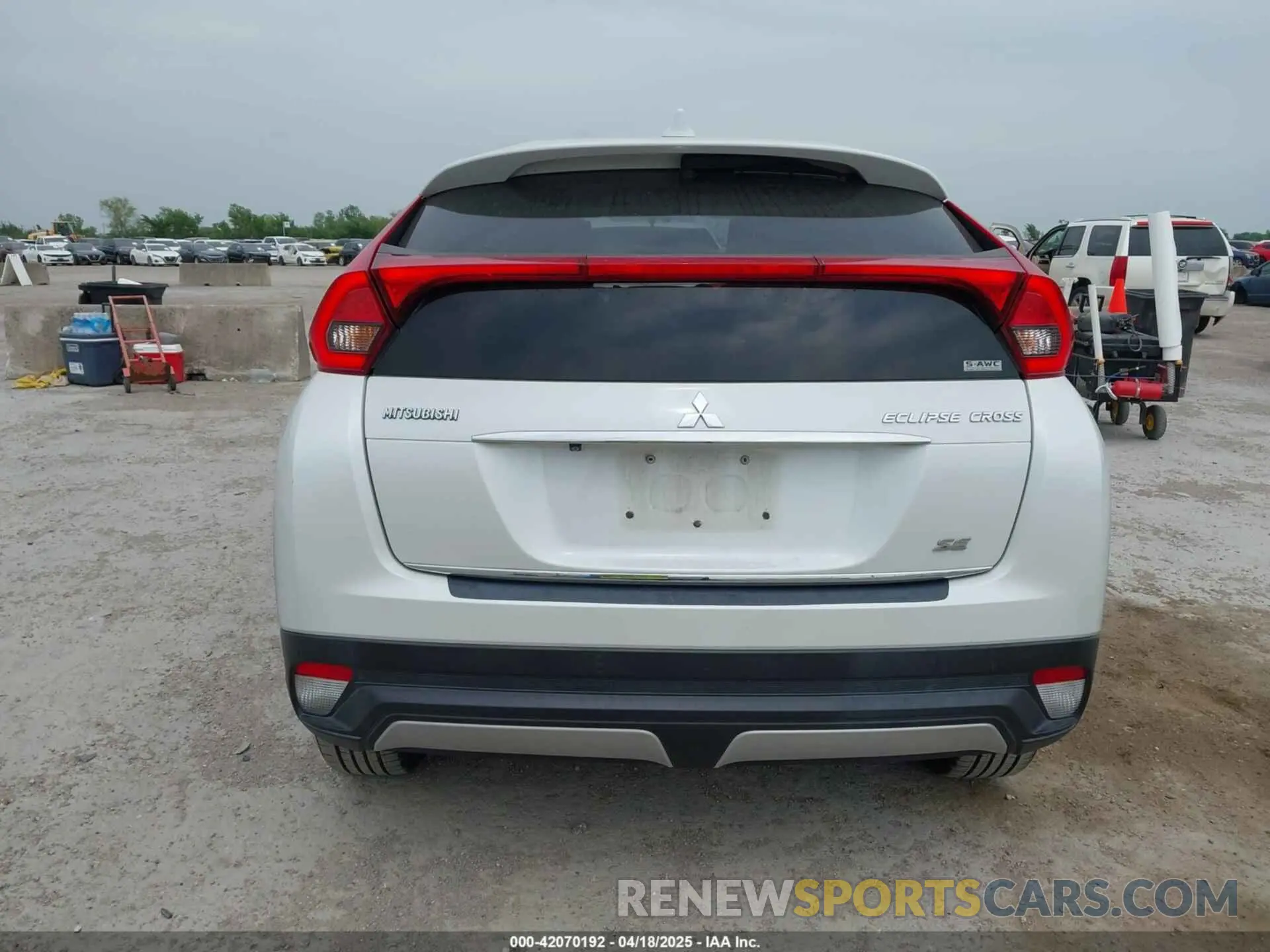 16 fotografías del automóvil dañado JA4AT5AA0KZ016417 MITSUBISHI ECLIPSE CROSS 2019