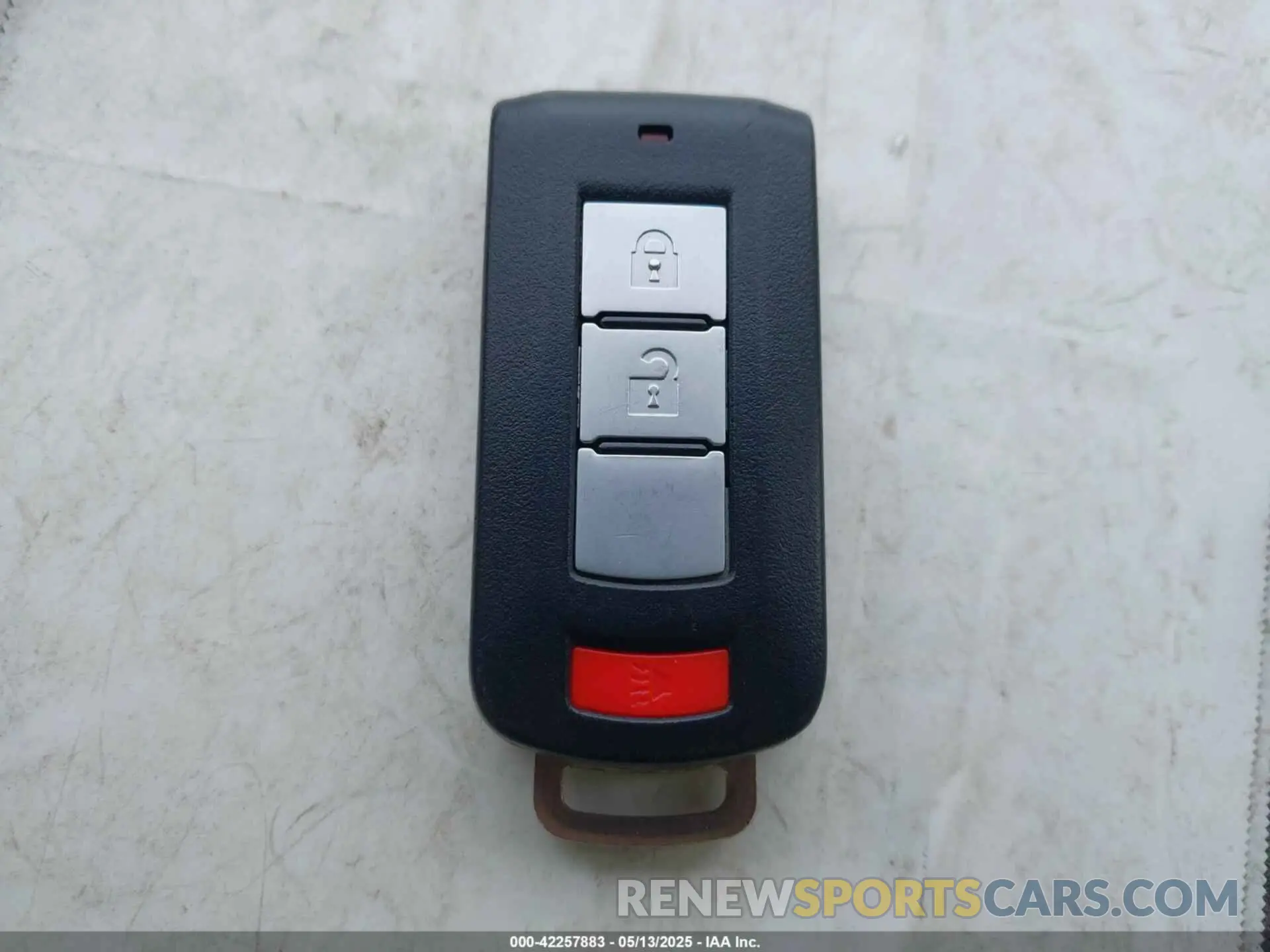 11 fotografías del automóvil dañado JA4AT5AA0KZ022332 MITSUBISHI ECLIPSE CROSS 2019