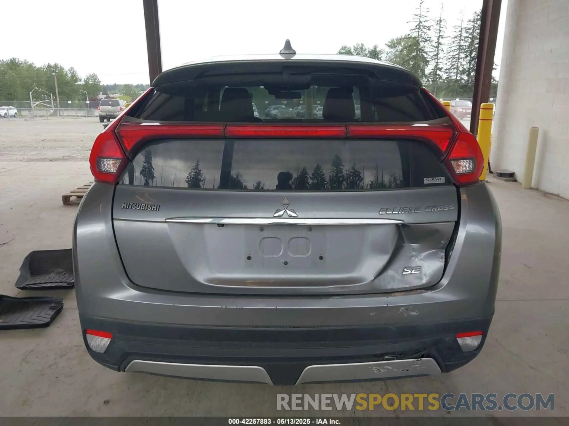 16 fotografías del automóvil dañado JA4AT5AA0KZ022332 MITSUBISHI ECLIPSE CROSS 2019
