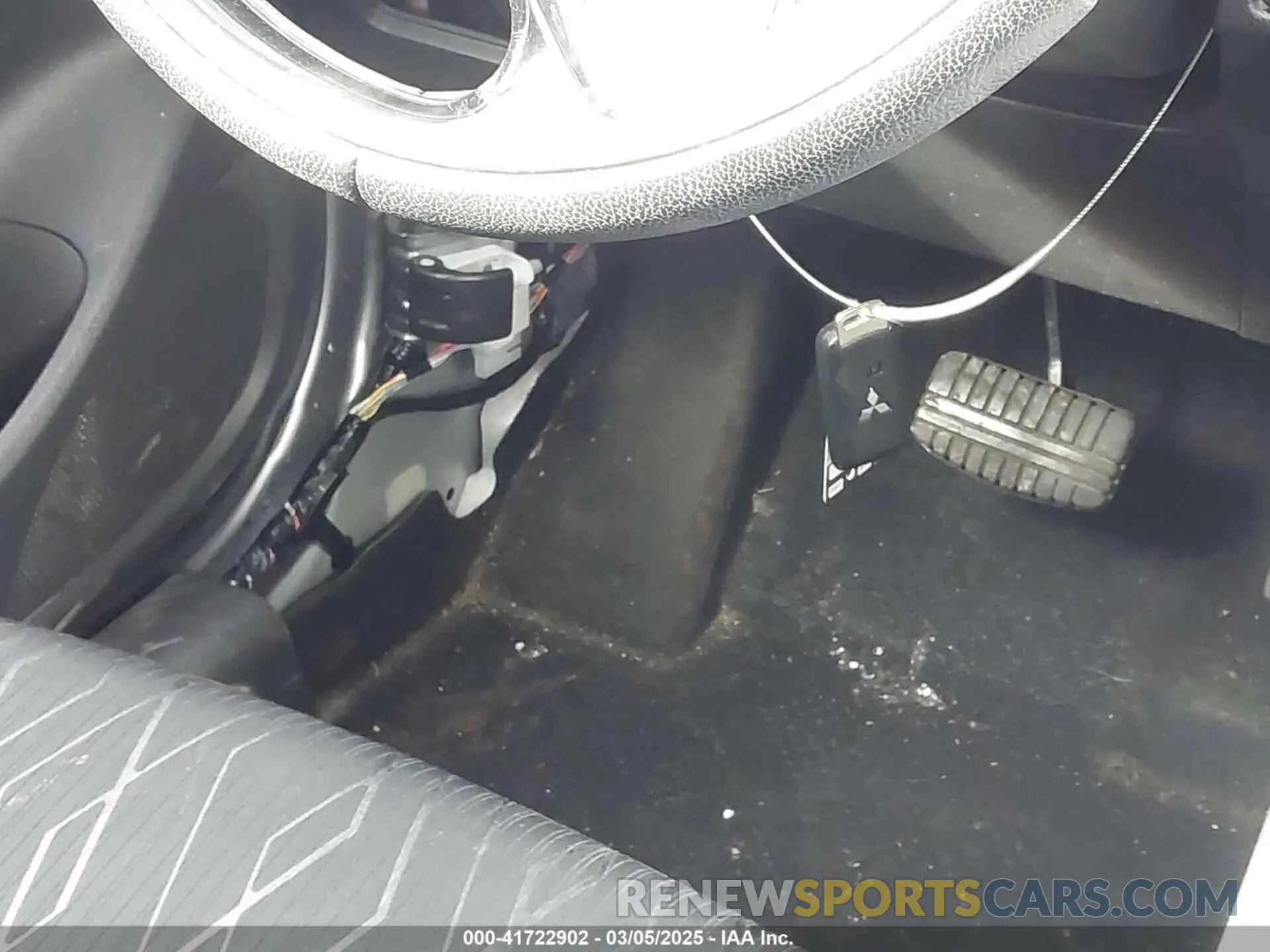11 fotografías del automóvil dañado JA4AT5AA0KZ023948 MITSUBISHI ECLIPSE CROSS 2019