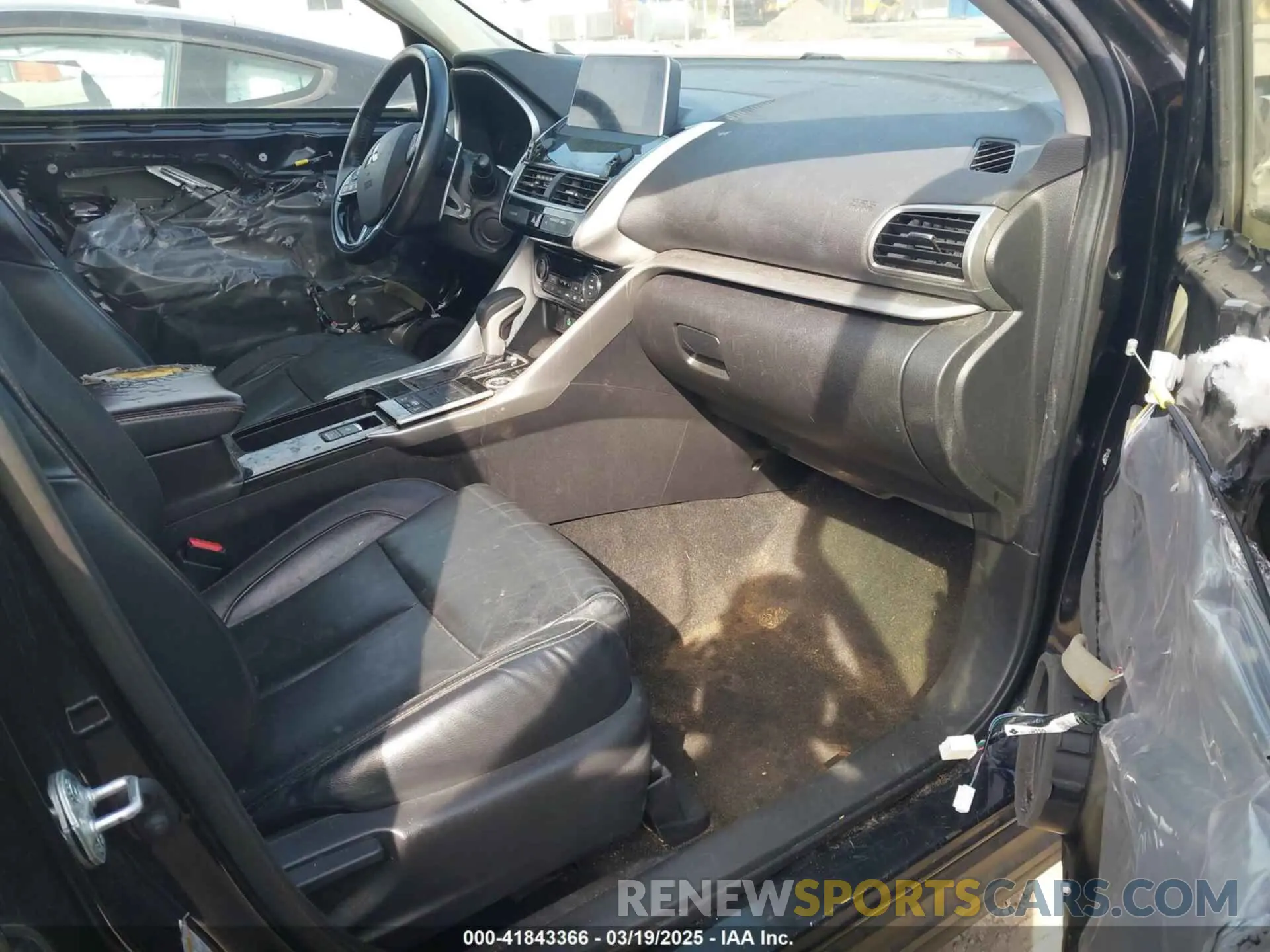 5 fotografías del automóvil dañado JA4AT5AA2KZ021022 MITSUBISHI ECLIPSE CROSS 2019