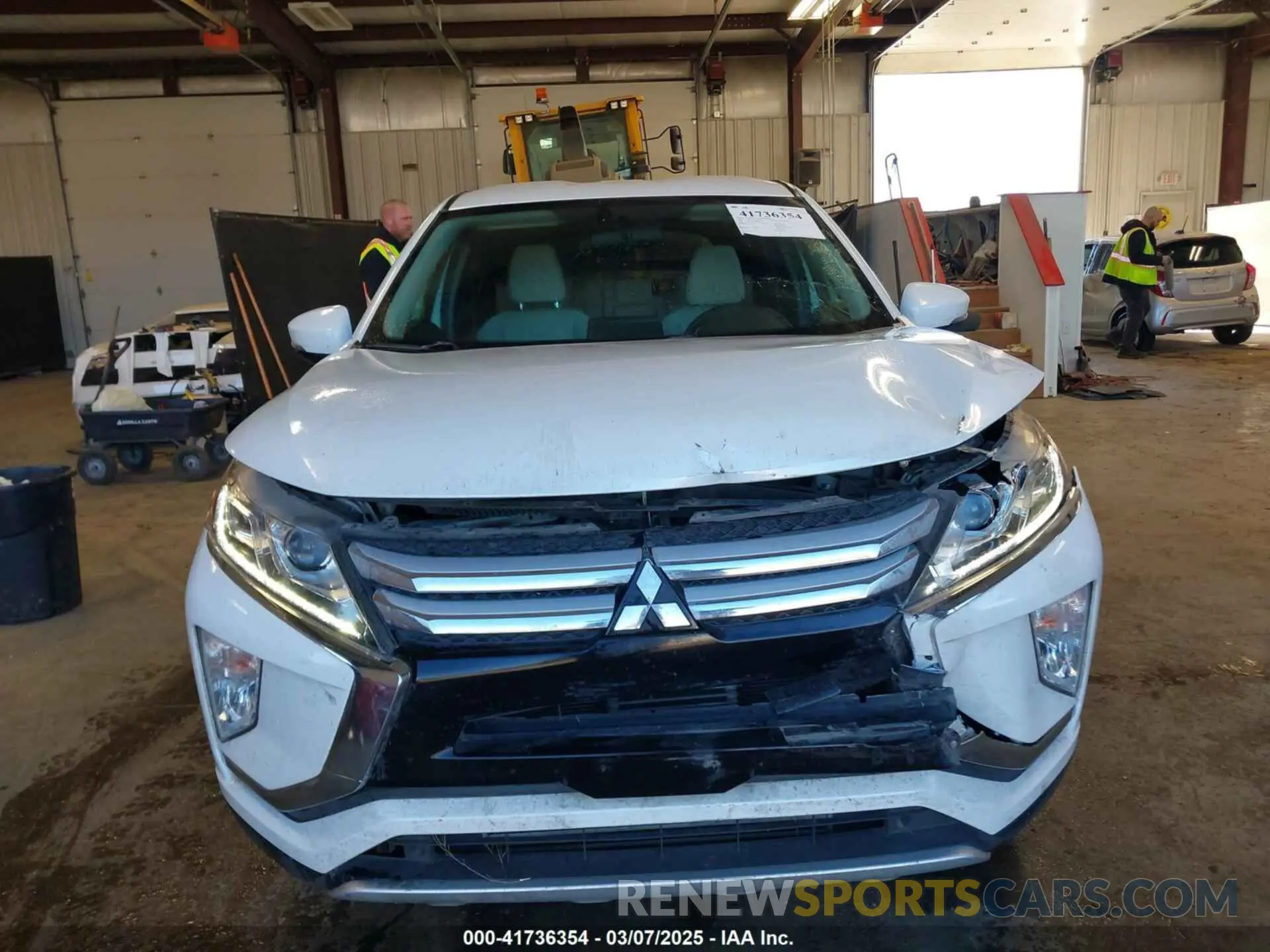 12 fotografías del automóvil dañado JA4AT5AA4KZ004822 MITSUBISHI ECLIPSE CROSS 2019