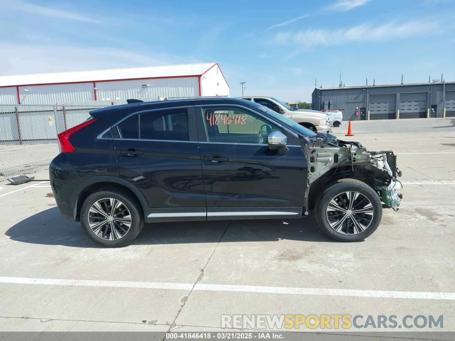 14 fotografías del automóvil dañado JA4AT5AA6KZ024232 MITSUBISHI ECLIPSE CROSS 2019
