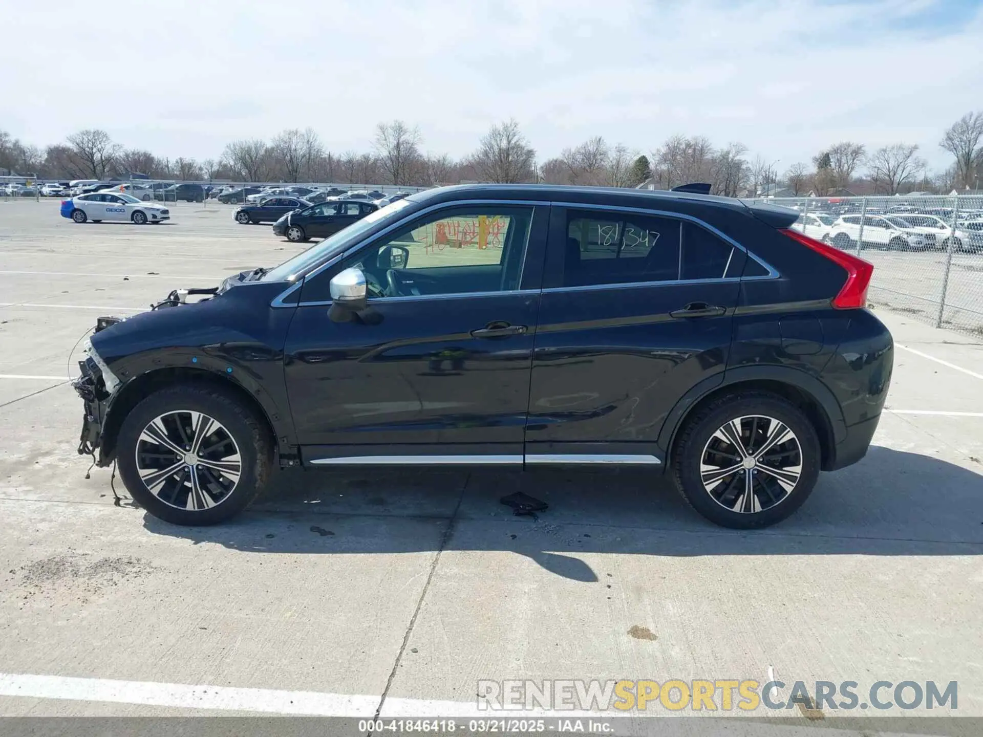 15 fotografías del automóvil dañado JA4AT5AA6KZ024232 MITSUBISHI ECLIPSE CROSS 2019