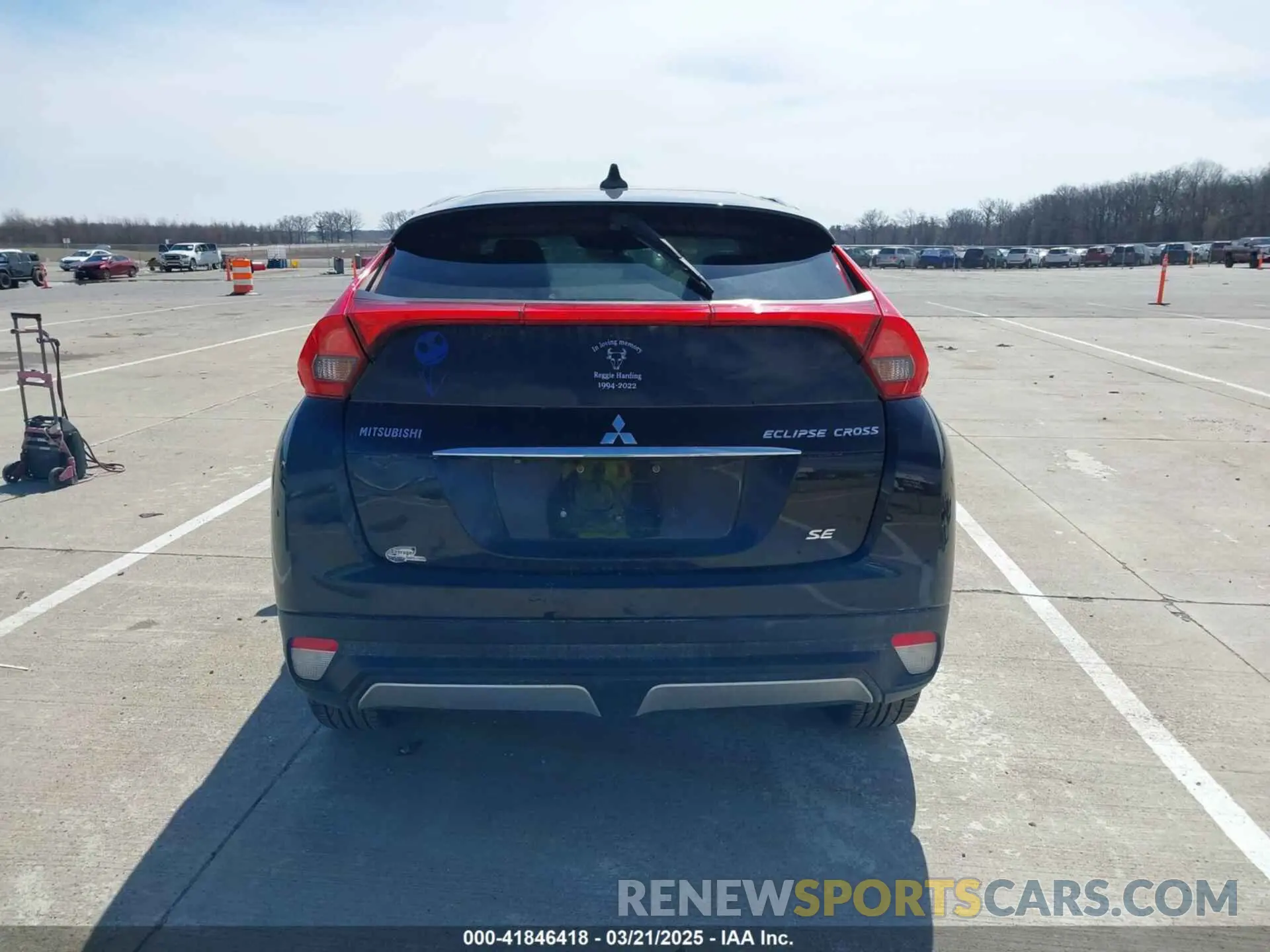 17 fotografías del automóvil dañado JA4AT5AA6KZ024232 MITSUBISHI ECLIPSE CROSS 2019