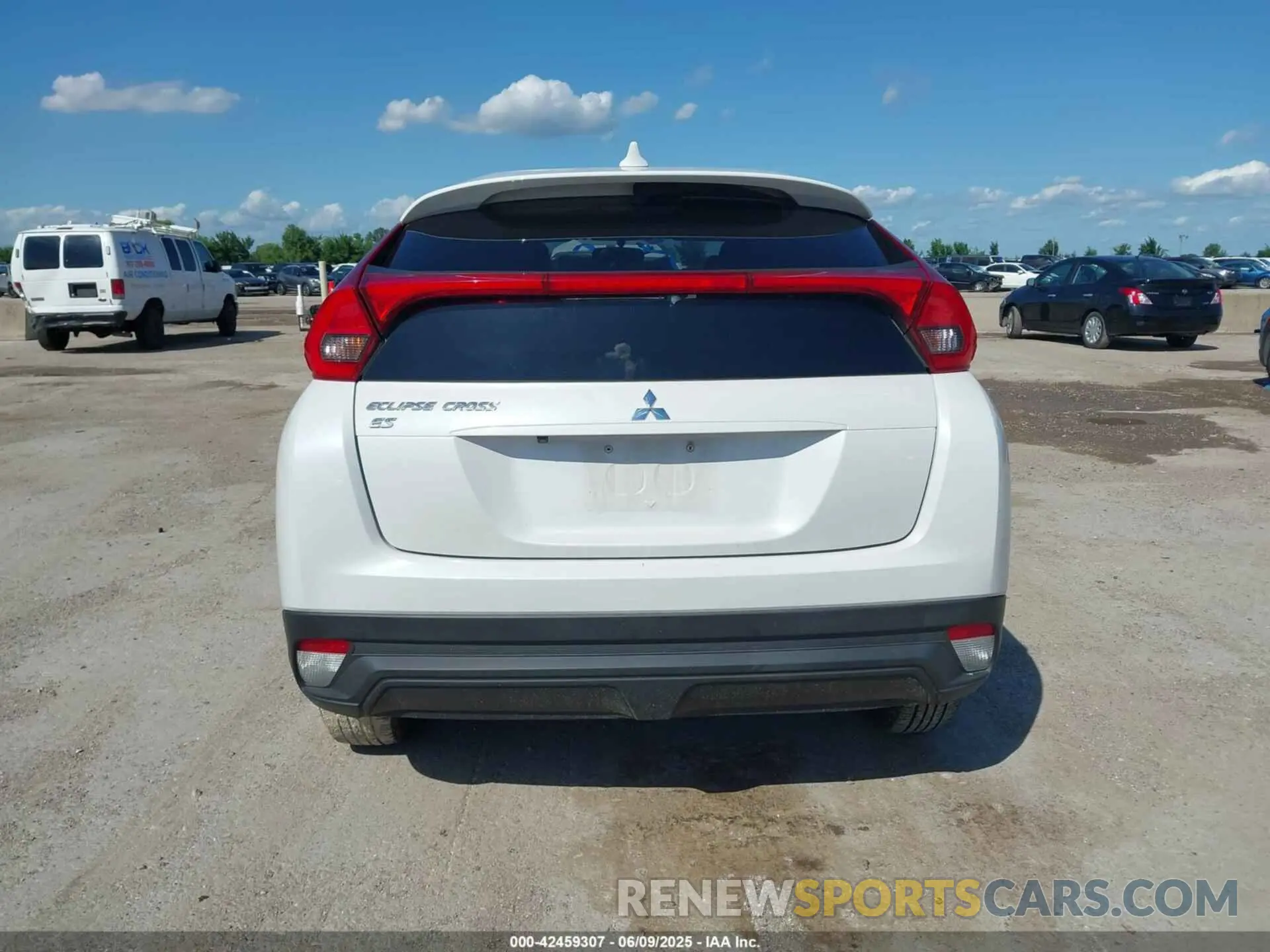 16 fotografías del automóvil dañado JA4AS3AA1LZ009730 MITSUBISHI ECLIPSE CROSS 2020