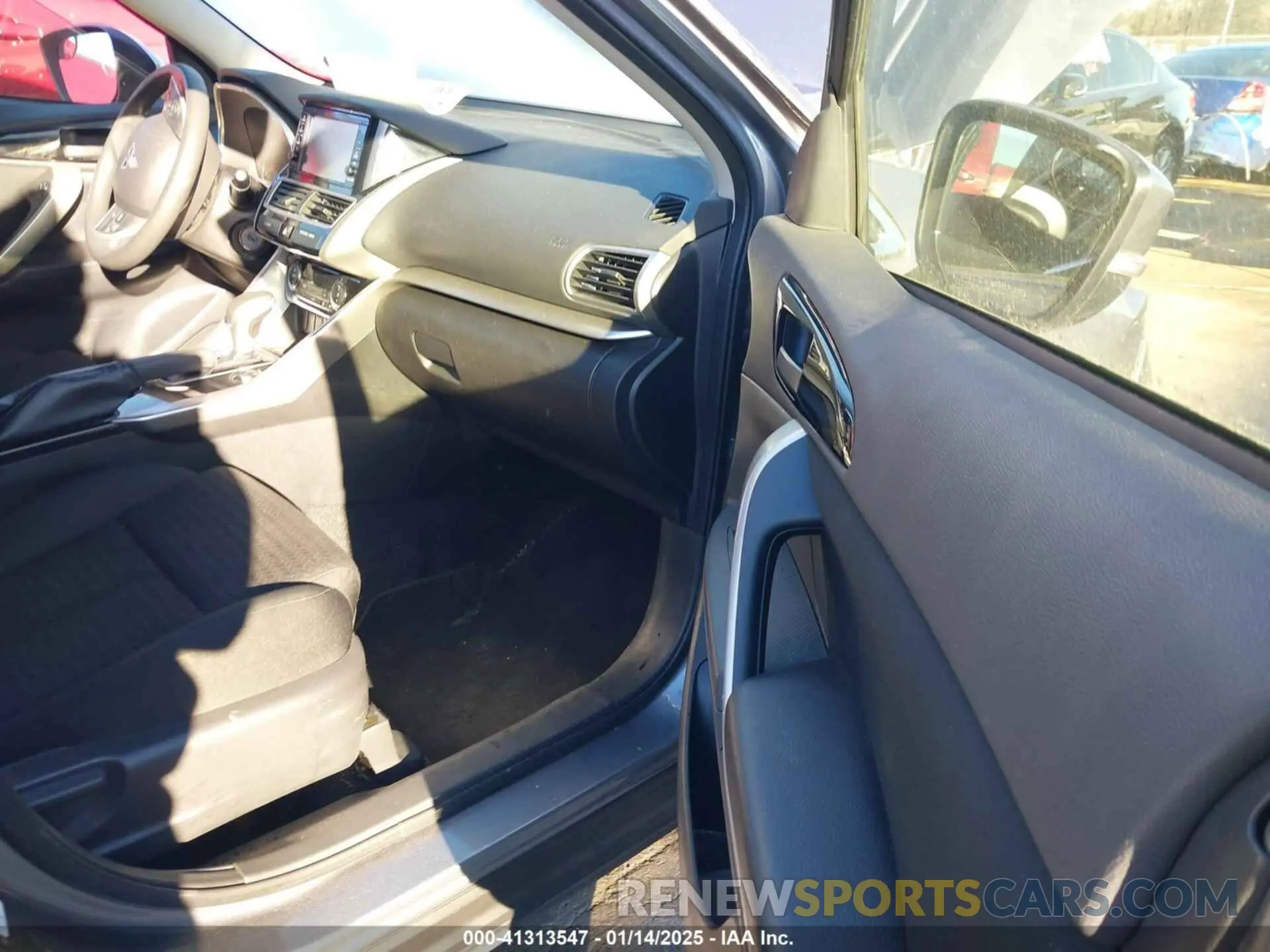 5 fotografías del automóvil dañado JA4AS3AA2LZ037293 MITSUBISHI ECLIPSE CROSS 2020